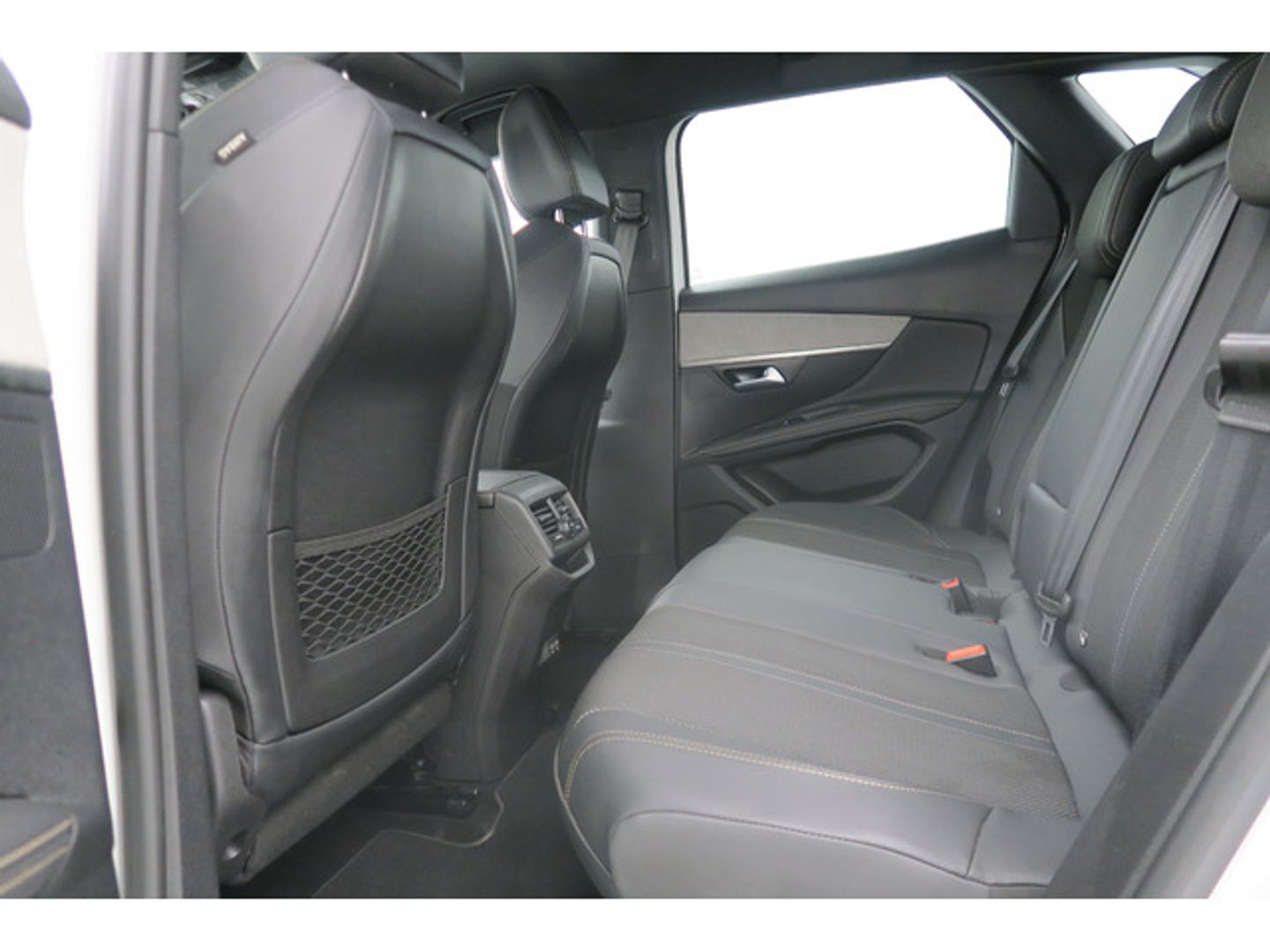 Peugeot 3008 BlueHDi 130 S&S GT EAT8 96 kW (130 CV)
