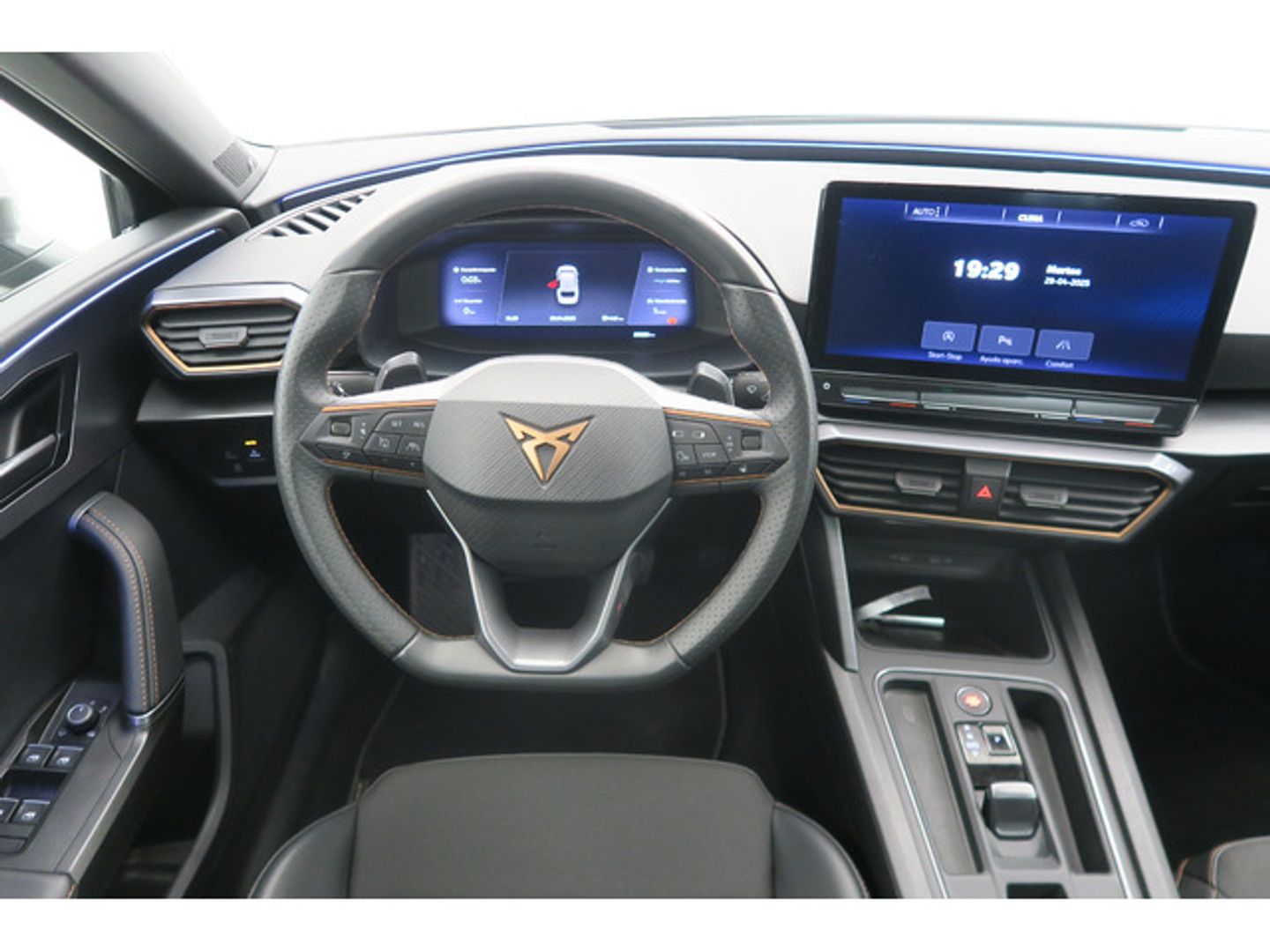 CUPRA Leon Sportstourer 1.5 eTSI DSG 110 kW (150 CV)
