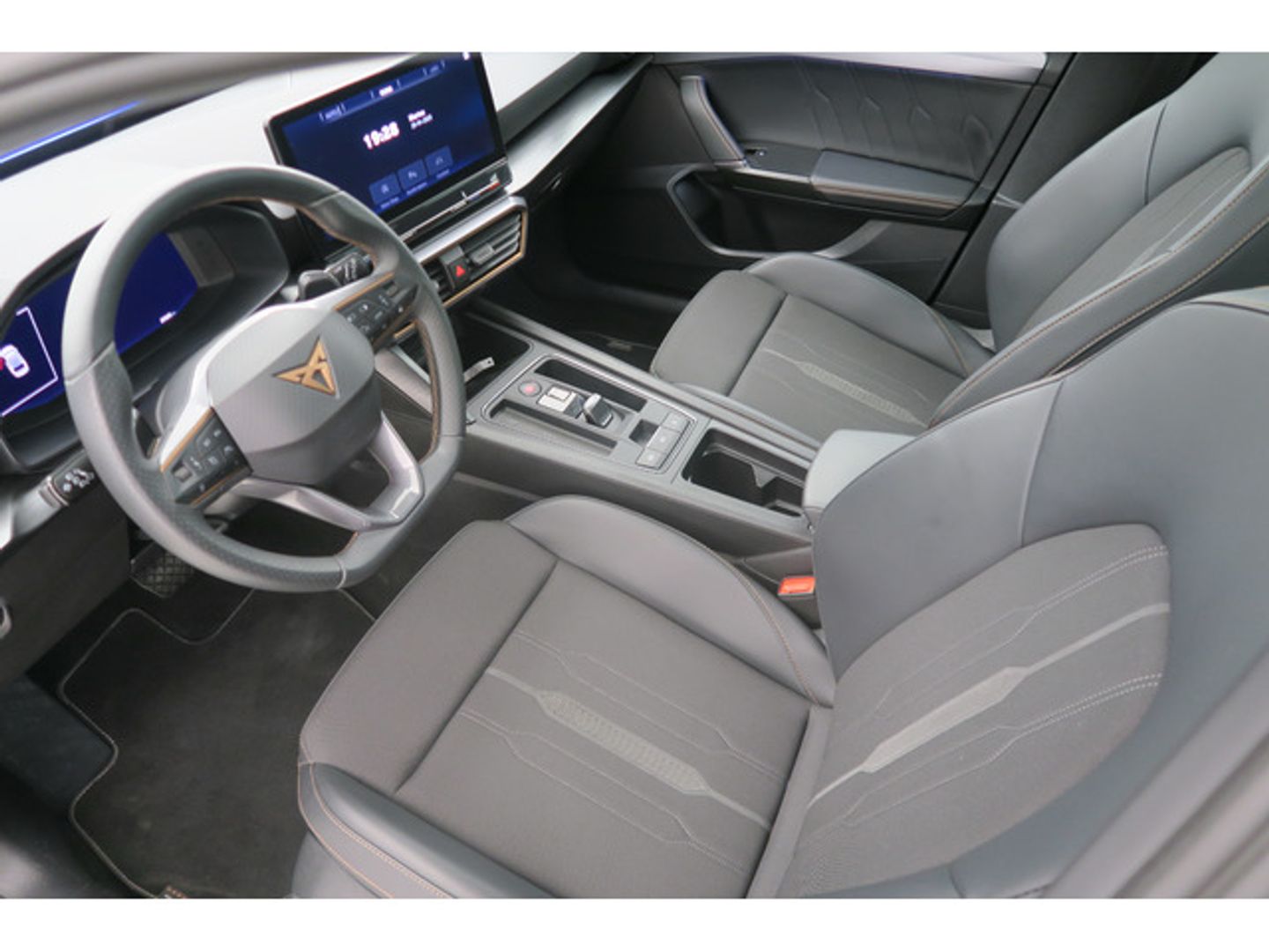 CUPRA Leon Sportstourer 1.5 eTSI DSG 110 kW (150 CV)