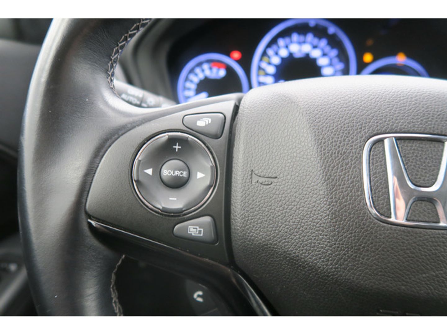 Honda HR-V 1.5 i-VTEC Executive 96 kW (130 CV)