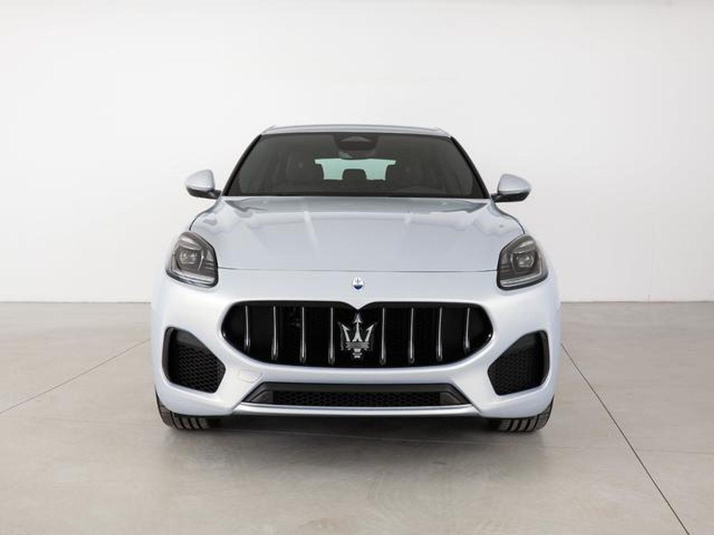 Maserati Grecale 2.0 MHEV GT L4 AWD 221 kW (300 CV) Gris All Terrain / Pick-up
