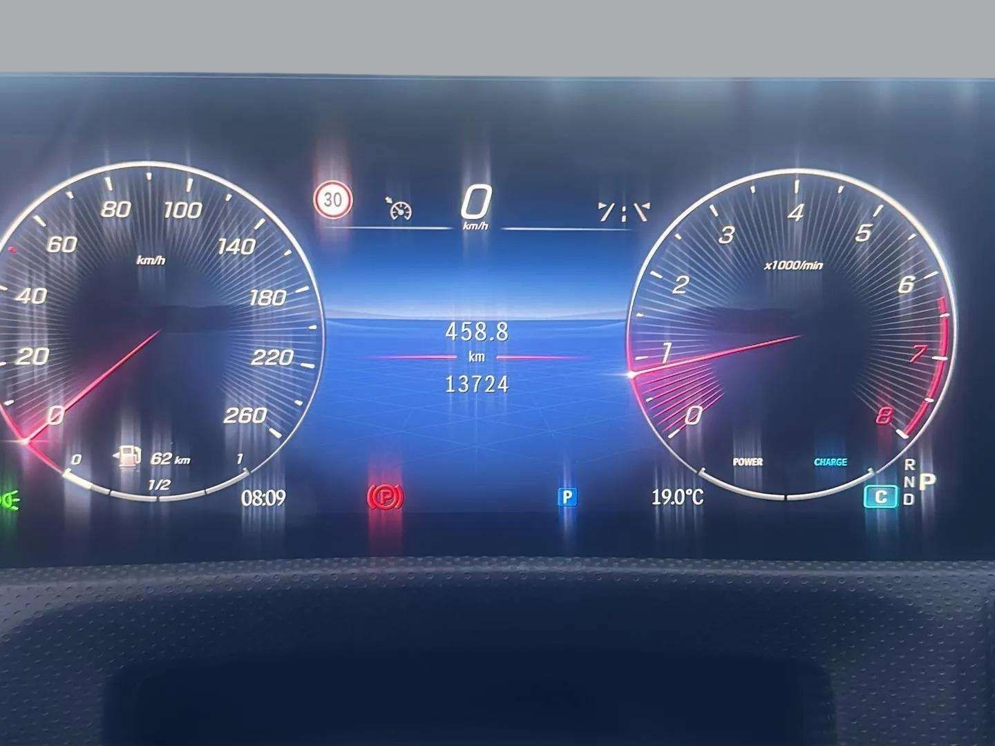 Mercedes-Benz Clase A 180 100 kW (136 CV)