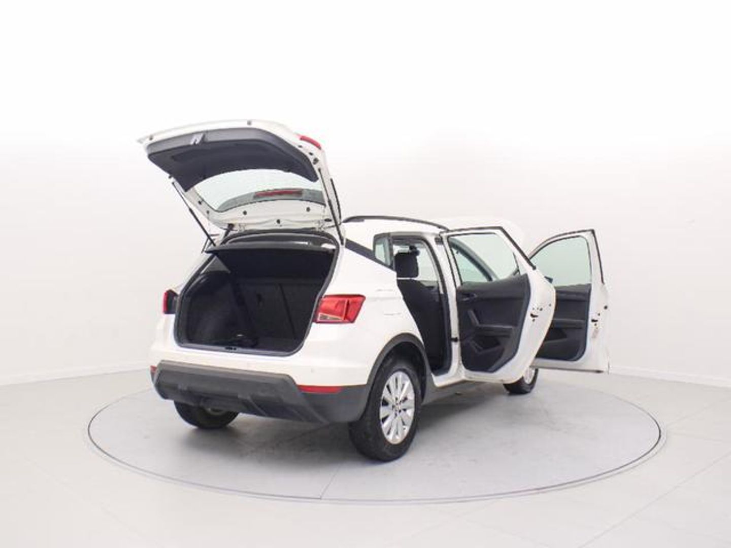 SEAT Arona 1.6 TDI Ecomotive S&S Style 70 kW (95 CV)