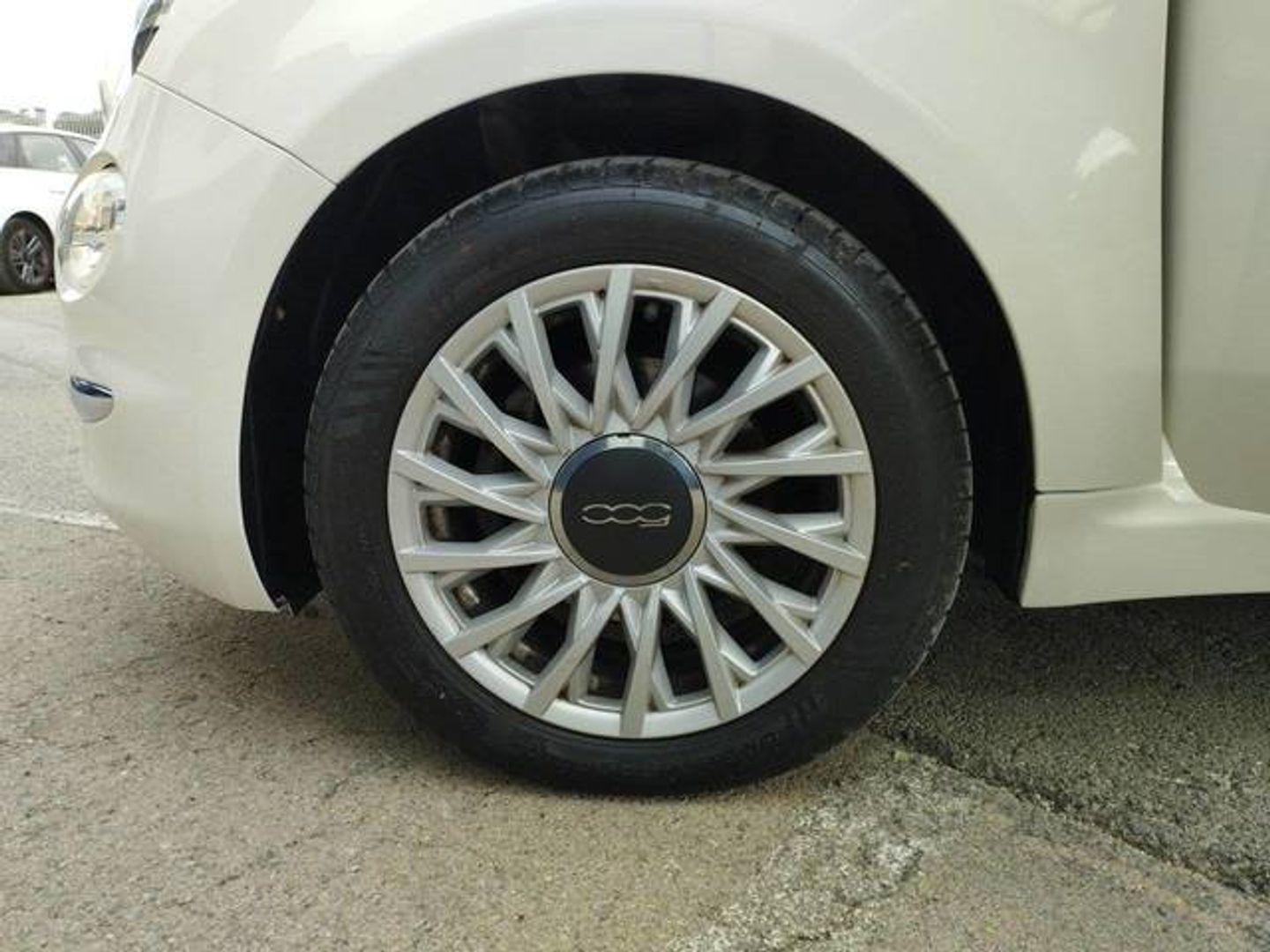 Fiat 500 1.0 Hybrid Dolcevita 51 kW (70 CV)