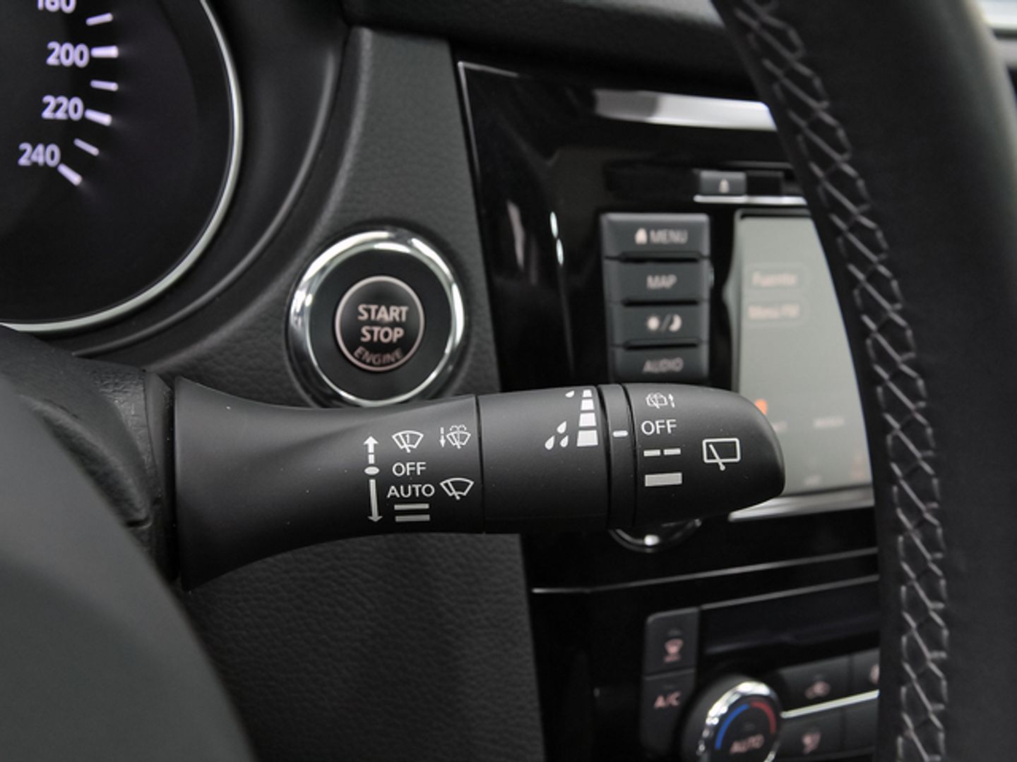 Nissan Qashqai DIG-T 140 N-Connecta 103 kW (140 CV)