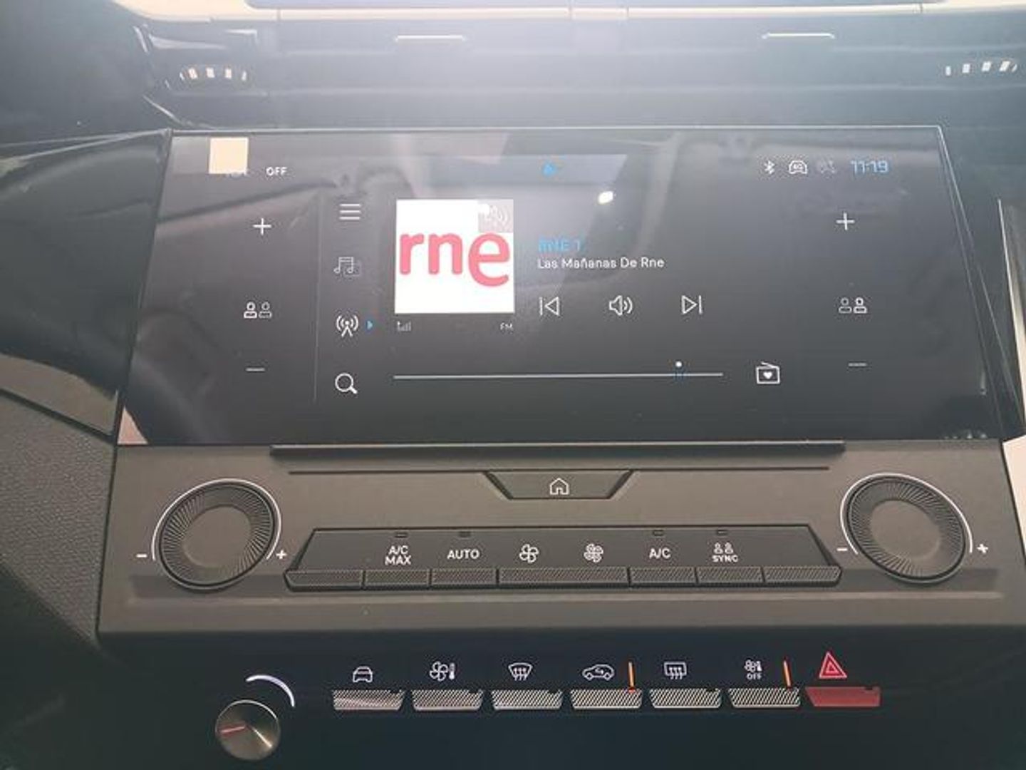 Peugeot 408 Allure Hybrid eDCS6 100 kW (136 CV)