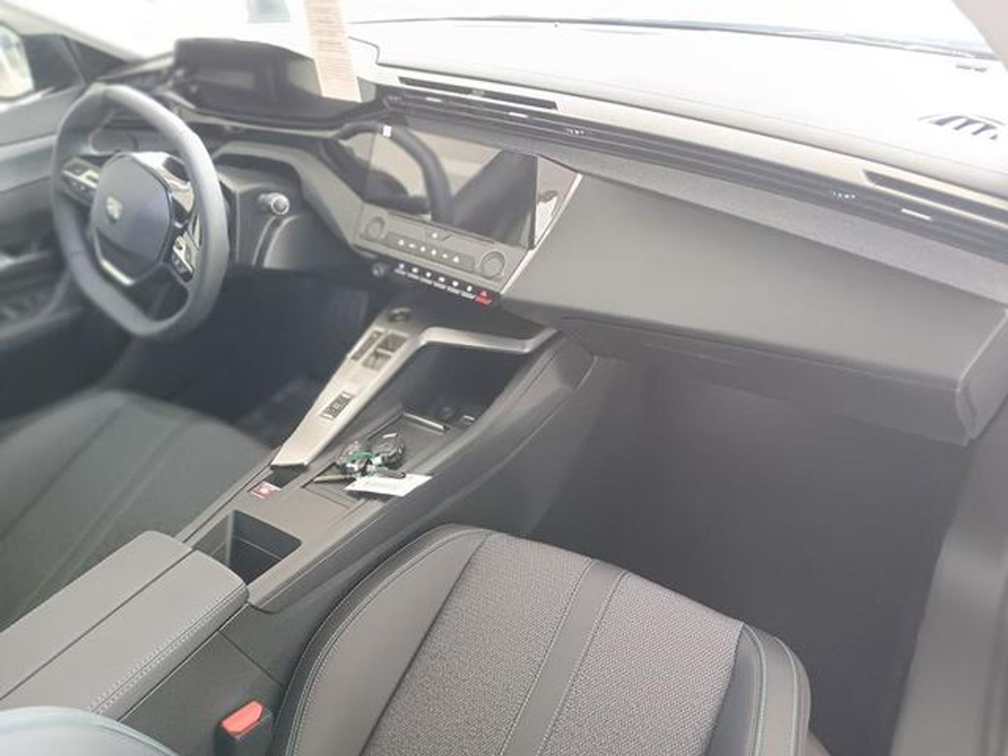 Peugeot 408 Allure Hybrid eDCS6 100 kW (136 CV)