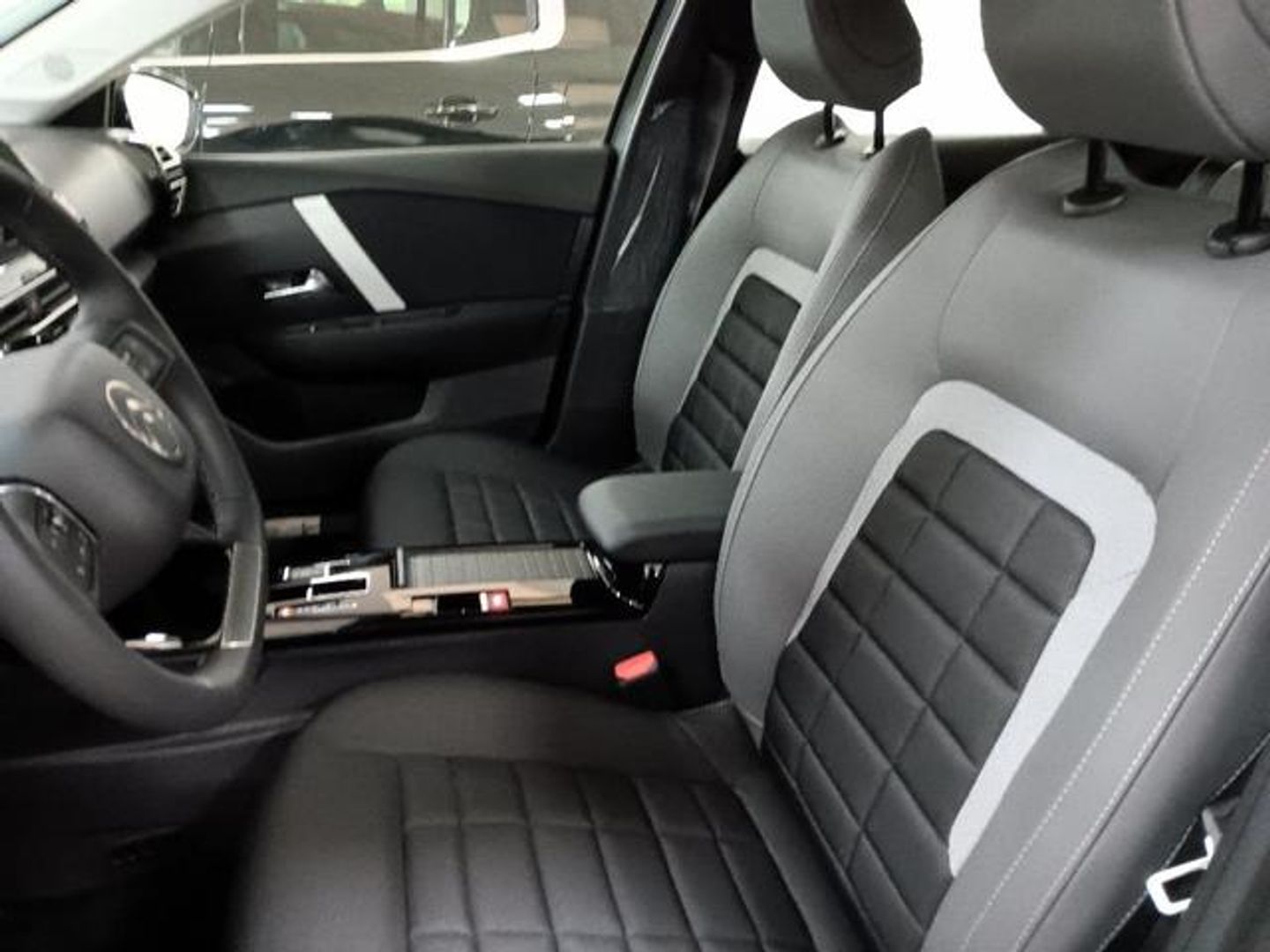 Citroen C4 Hybrid 136 e-DCS6 Business Edition 100 kW (136 CV)