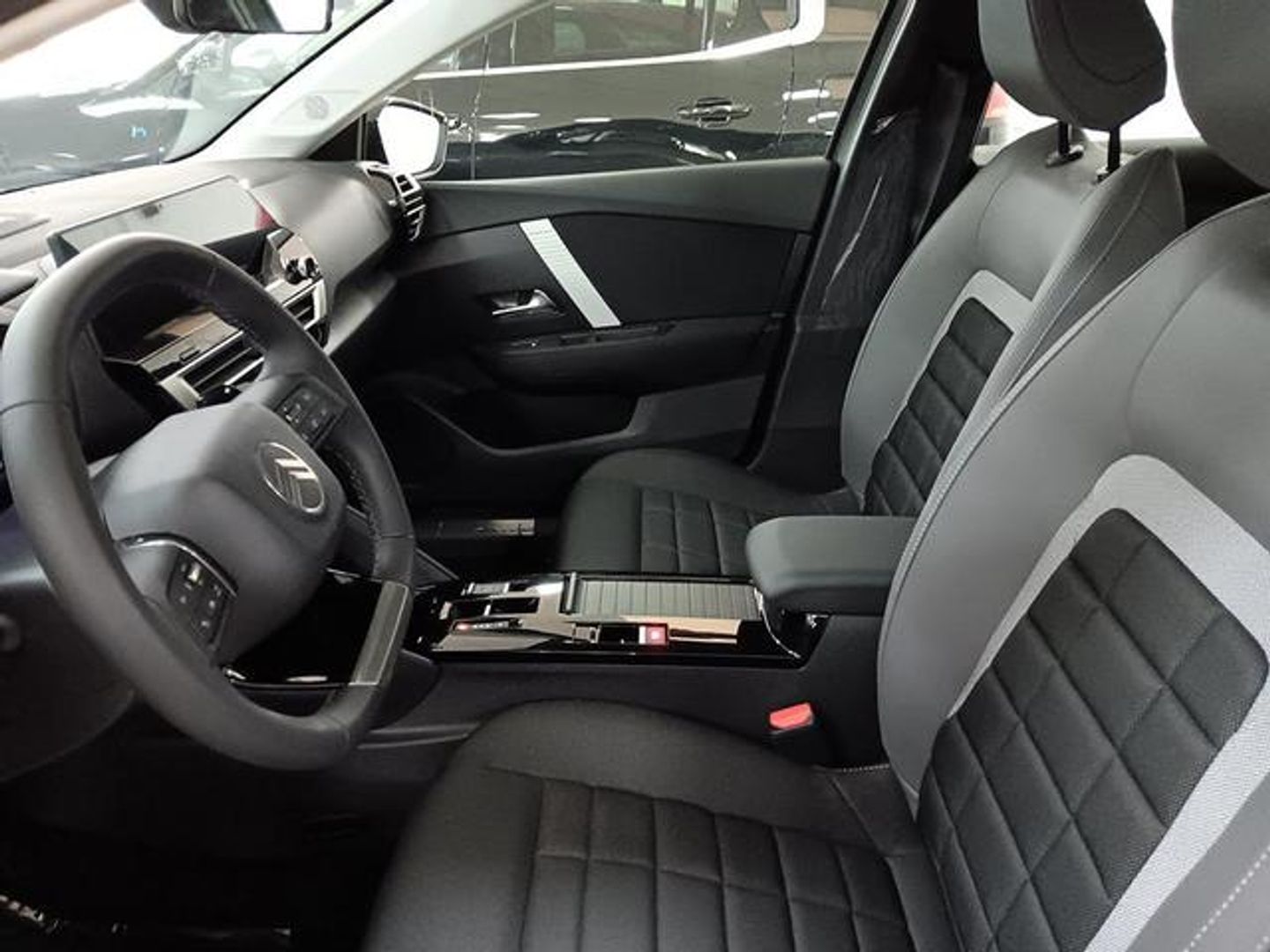 Citroen C4 Hybrid 136 e-DCS6 Business Edition 100 kW (136 CV)