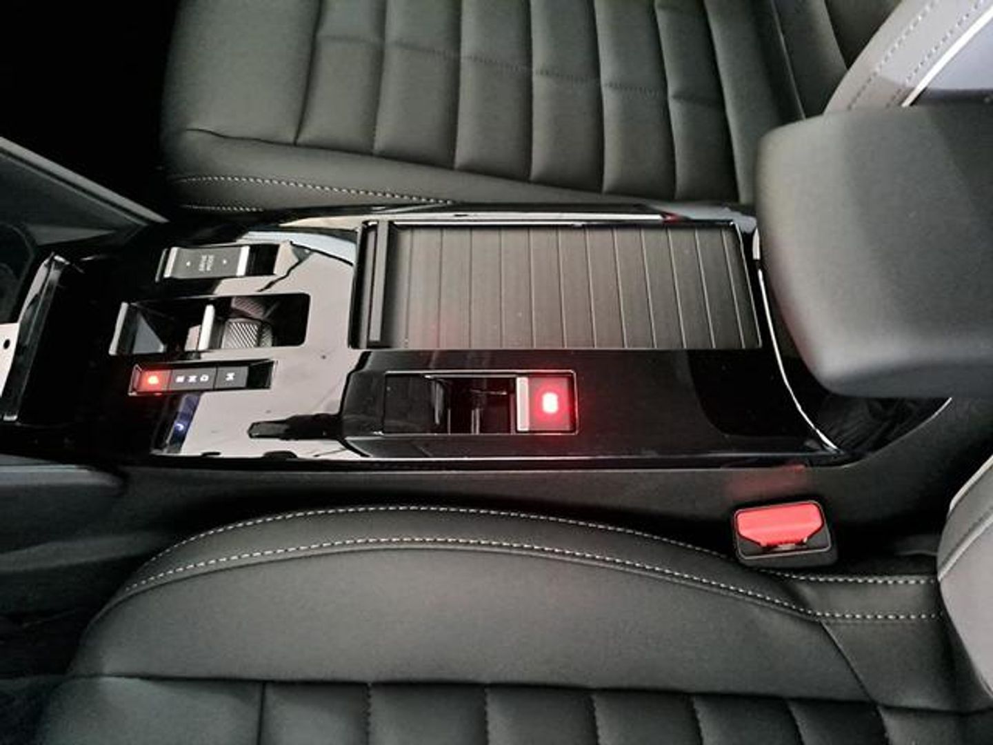 Citroen C4 Hybrid 136 e-DCS6 Max 100 kW (136 CV)