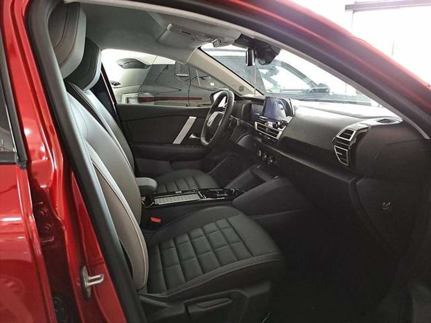 Citroen C4 Hybrid 136 e-DCS6 Max 100 kW (136 CV)