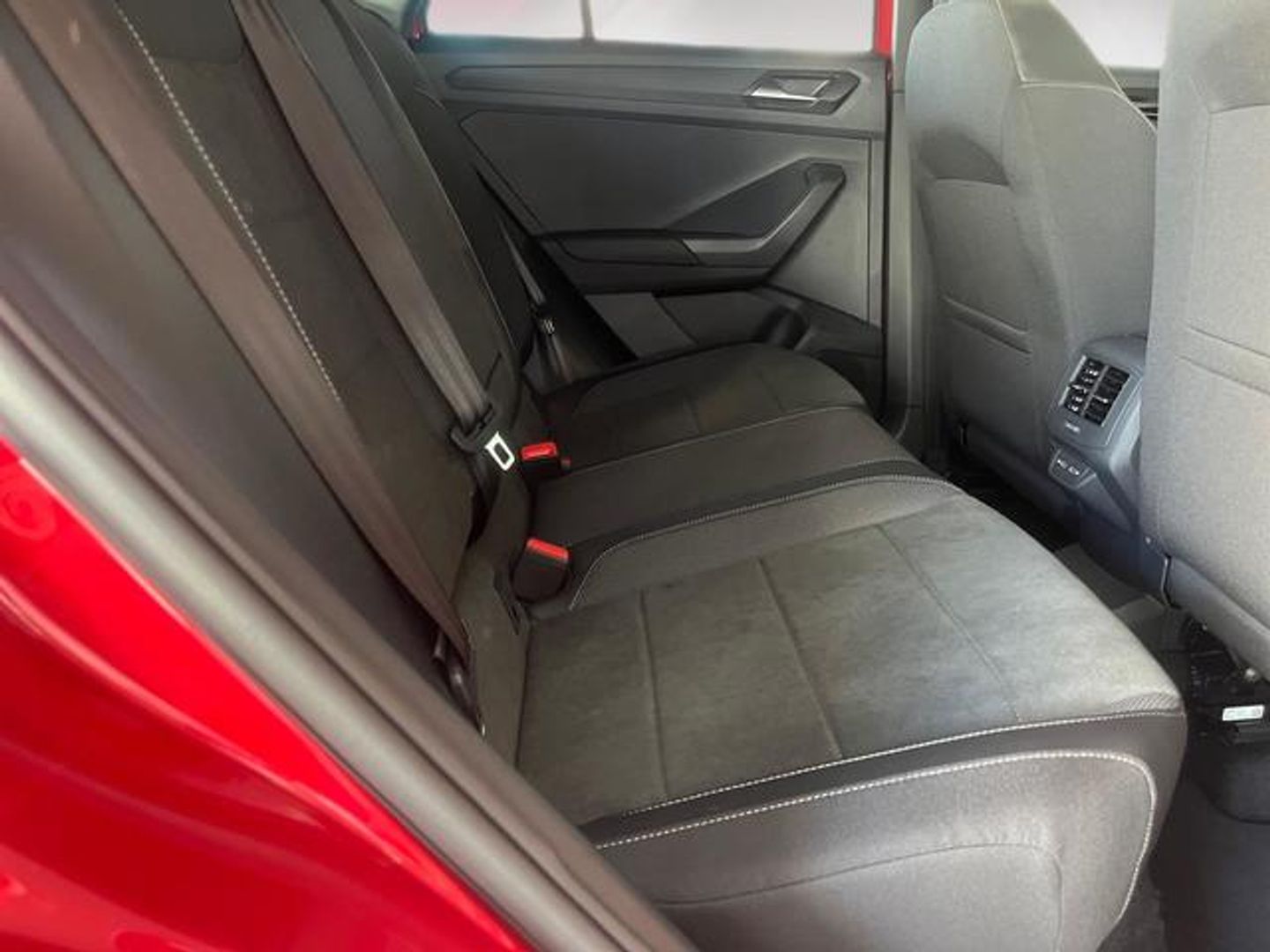 Volkswagen T-Roc Dark Line 1.0 TSI 85 kW (115 CV)