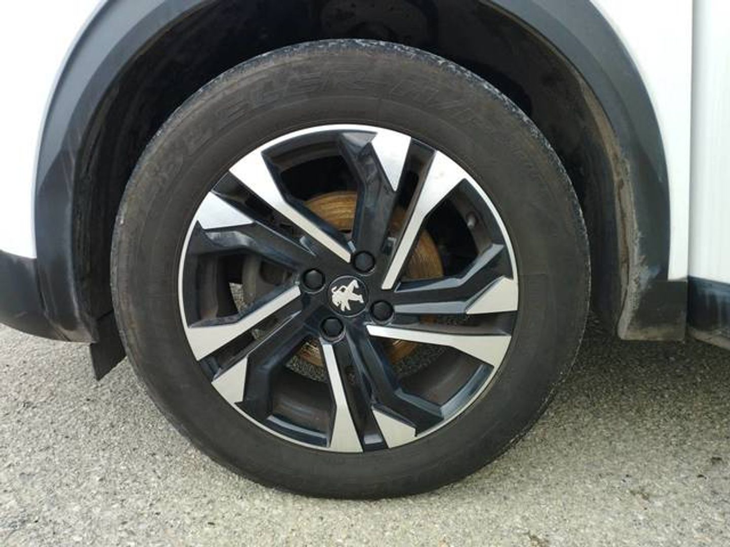 Peugeot 2008 BlueHDi 100 S&S Allure 74 kW (100 CV)