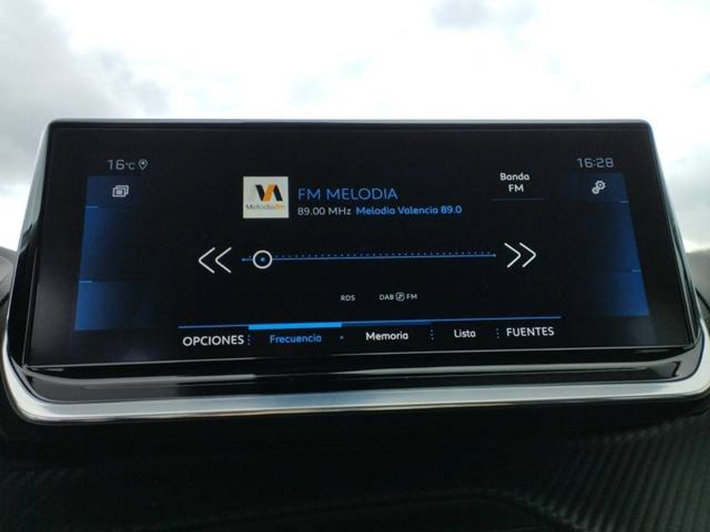 Peugeot 2008 BlueHDi 100 S&S Allure 74 kW (100 CV)