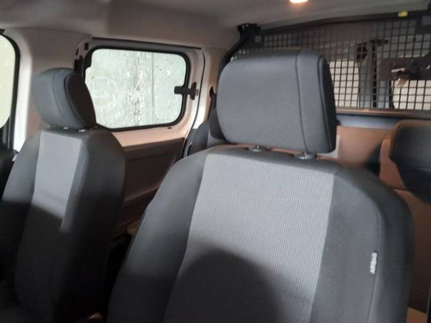 Peugeot Rifter Active Pack Business BlueHDi 73 kW (100 CV)
