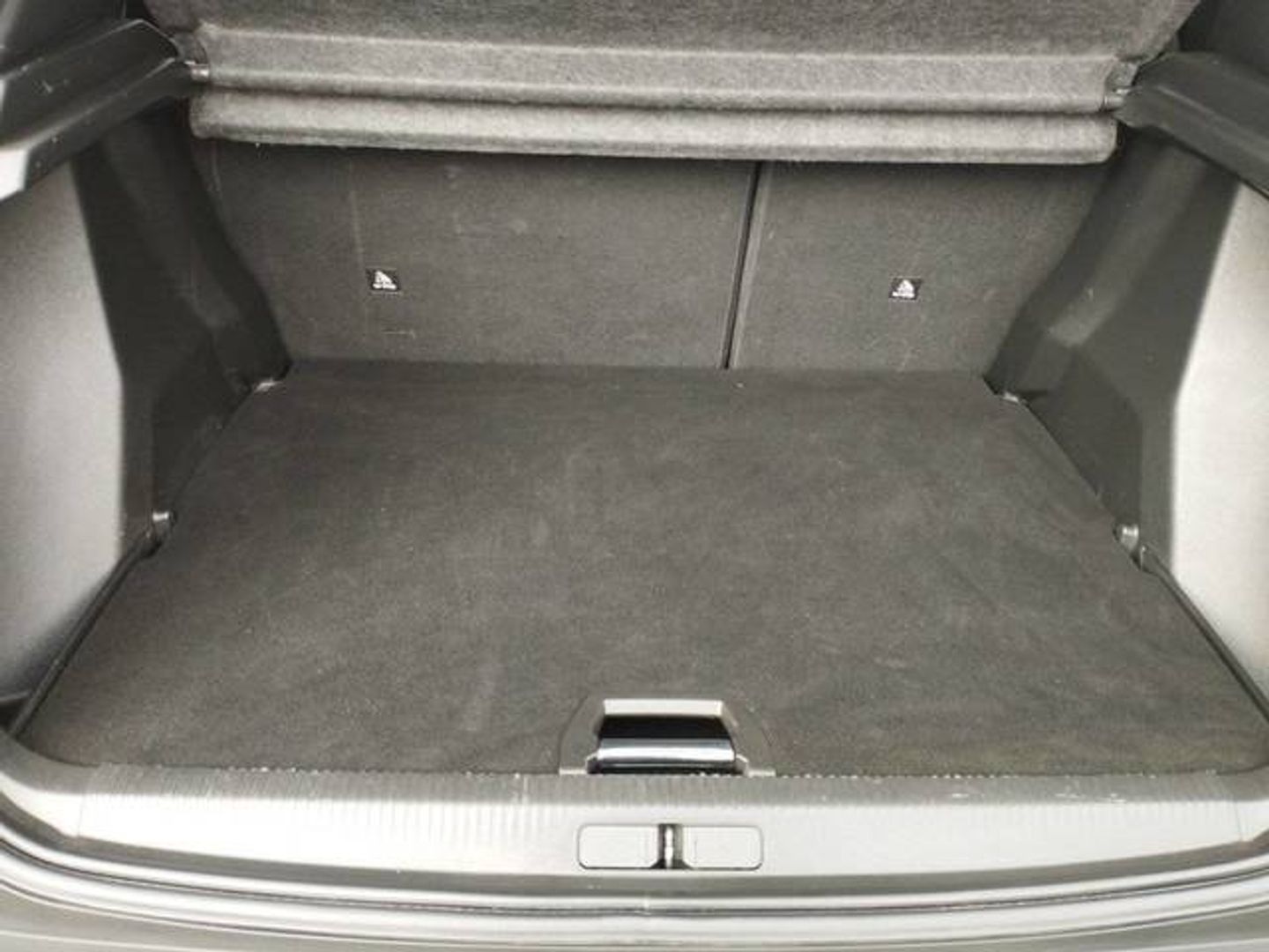 Peugeot 2008 BlueHDi 100 S&S Allure 74 kW (100 CV)