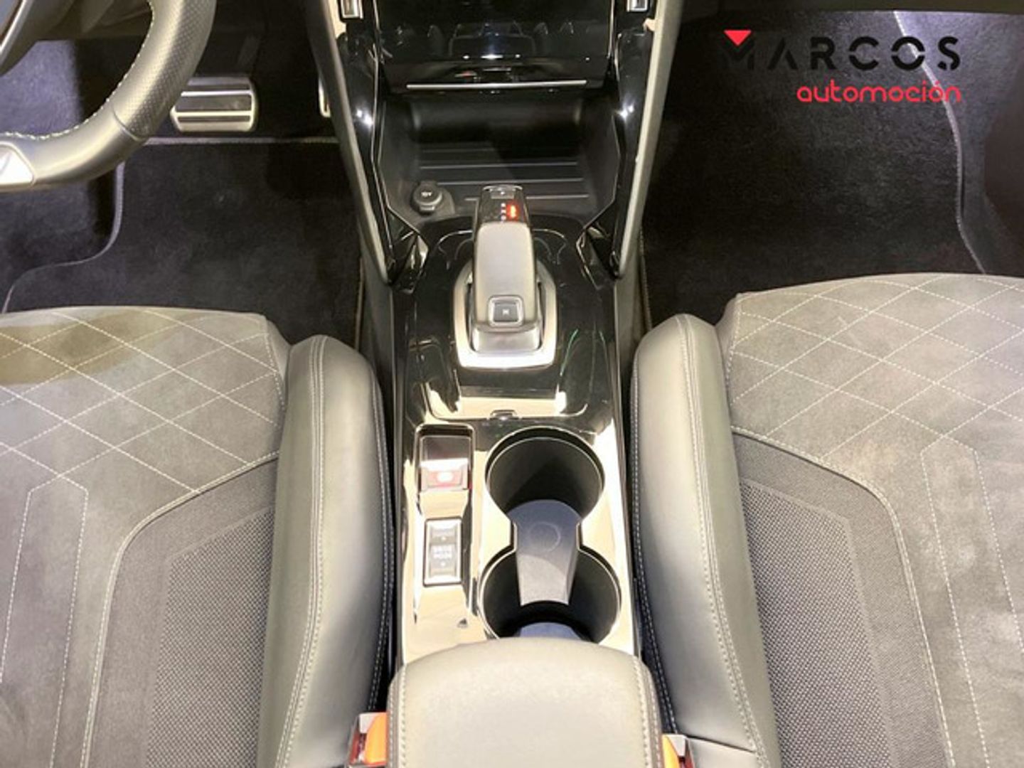 Peugeot 2008 PureTech 155 S&S GT EAT8 115 kW (155 CV)