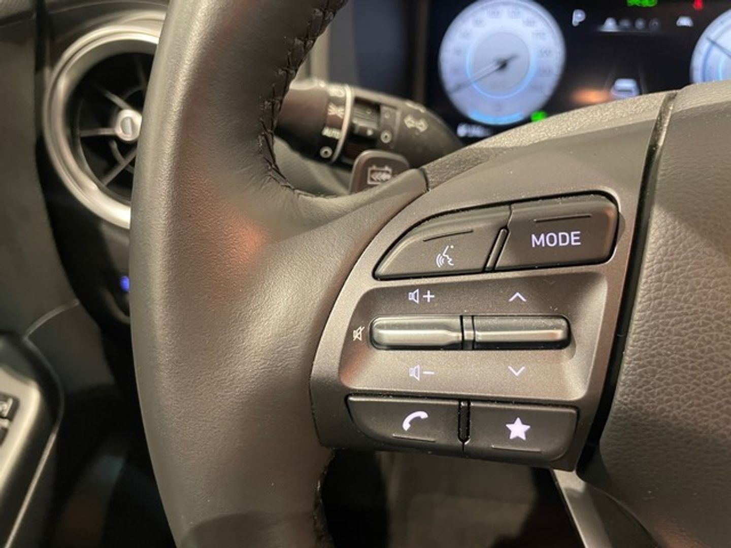 Hyundai Kona EV Maxx 150 kW (204 CV)