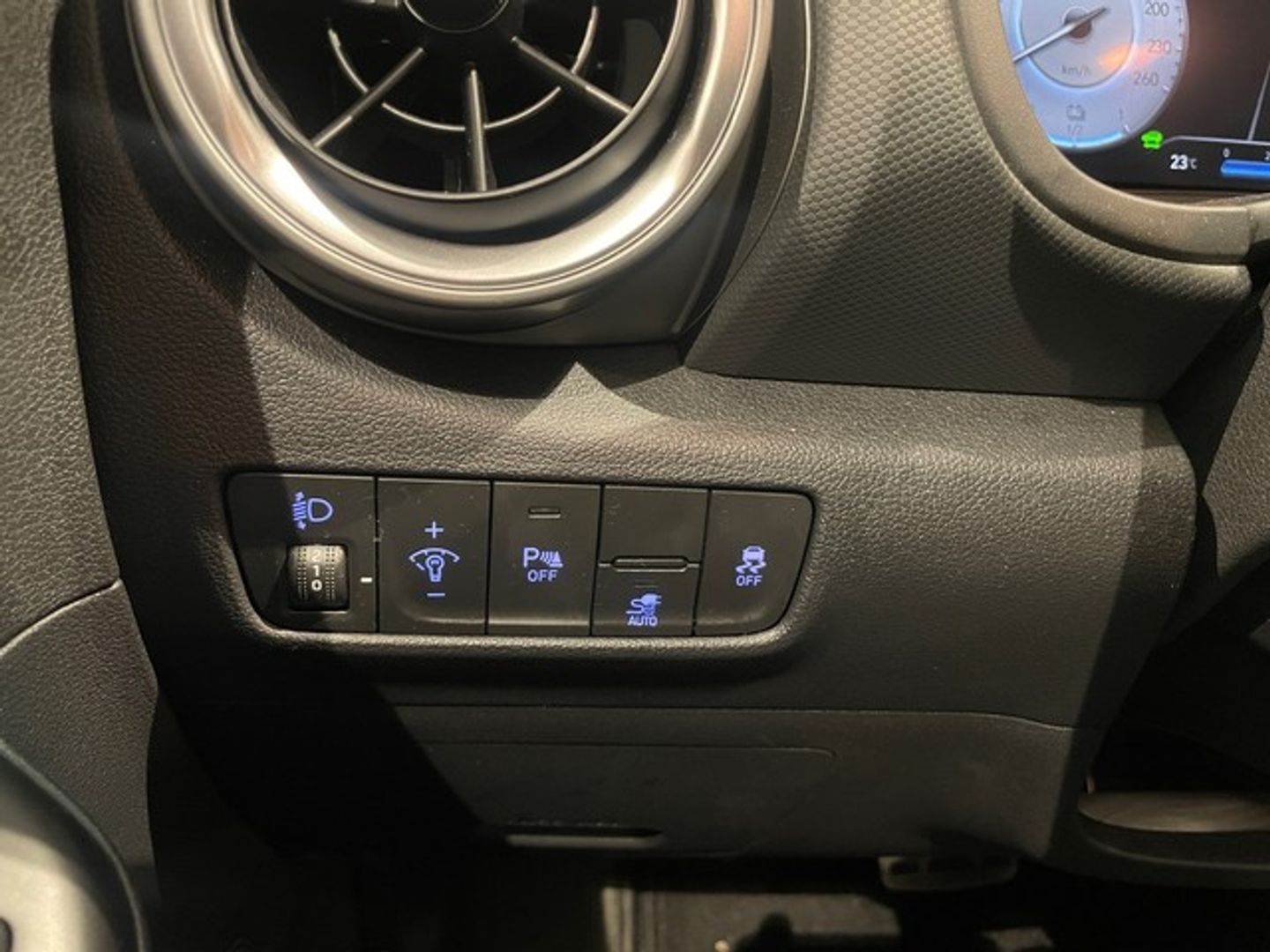 Hyundai Kona EV Maxx 150 kW (204 CV)