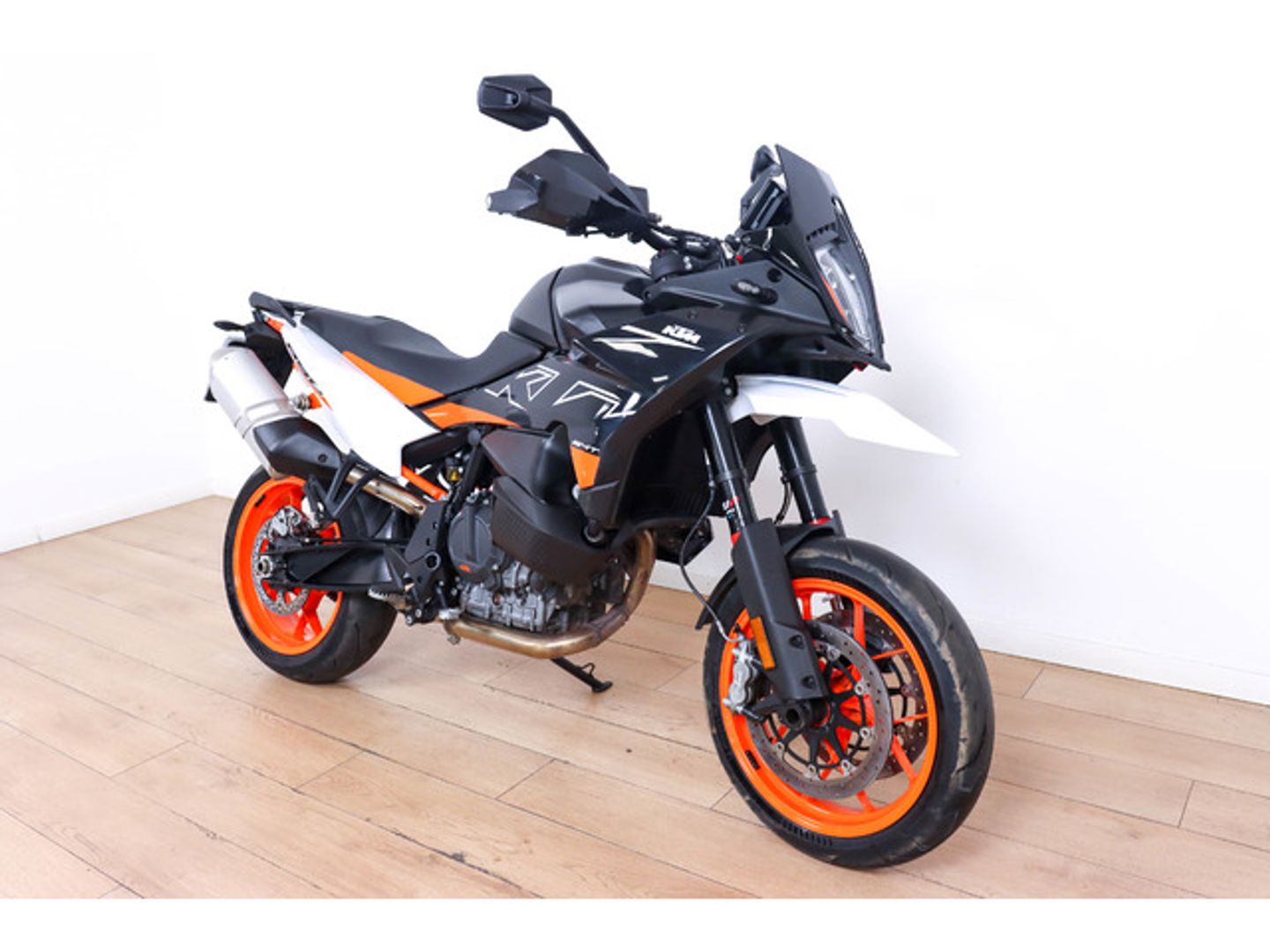 KTM 890 SM T