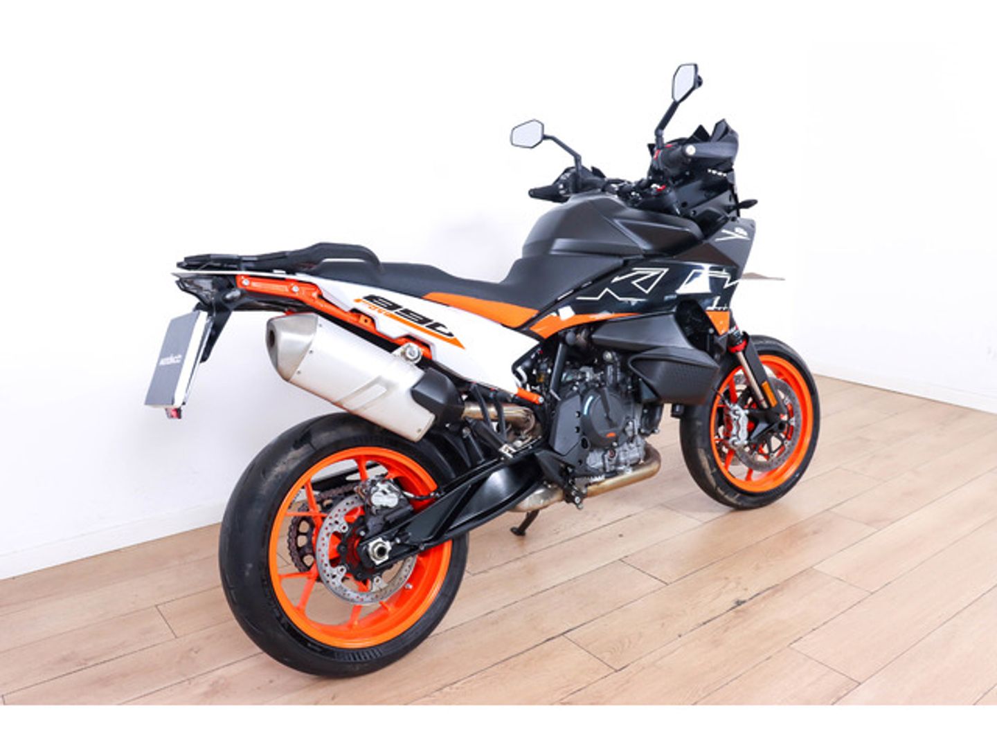 KTM 890 SM T