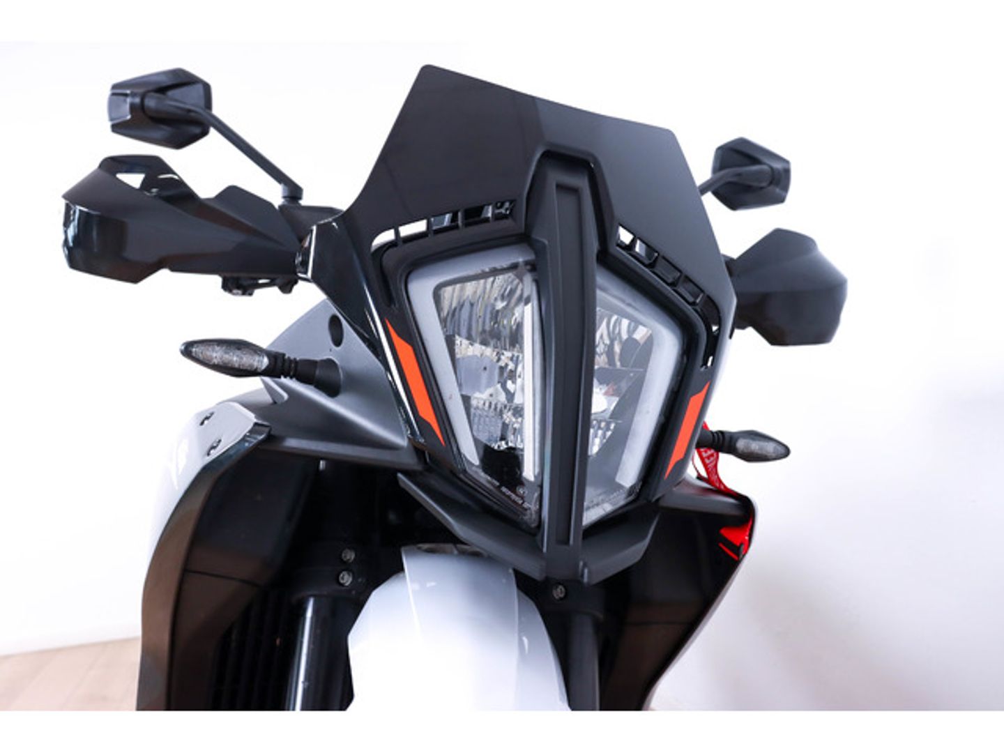 KTM 890 SM T