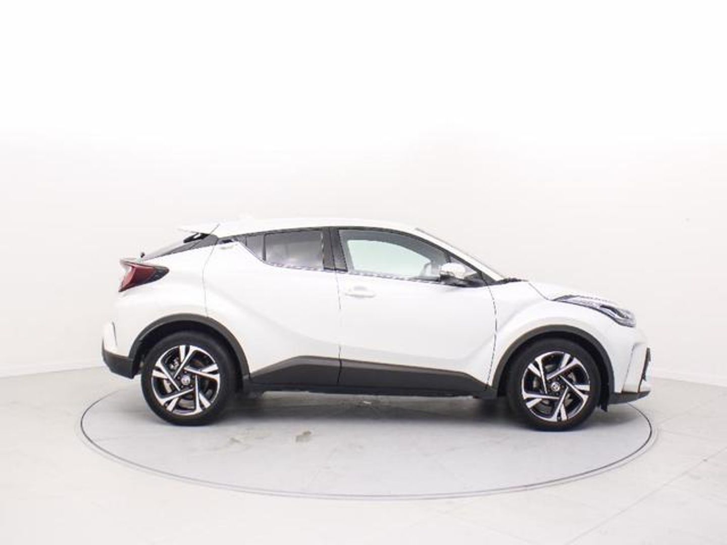 Toyota C-HR 1.8 125H Advance 90 kW (122 CV)