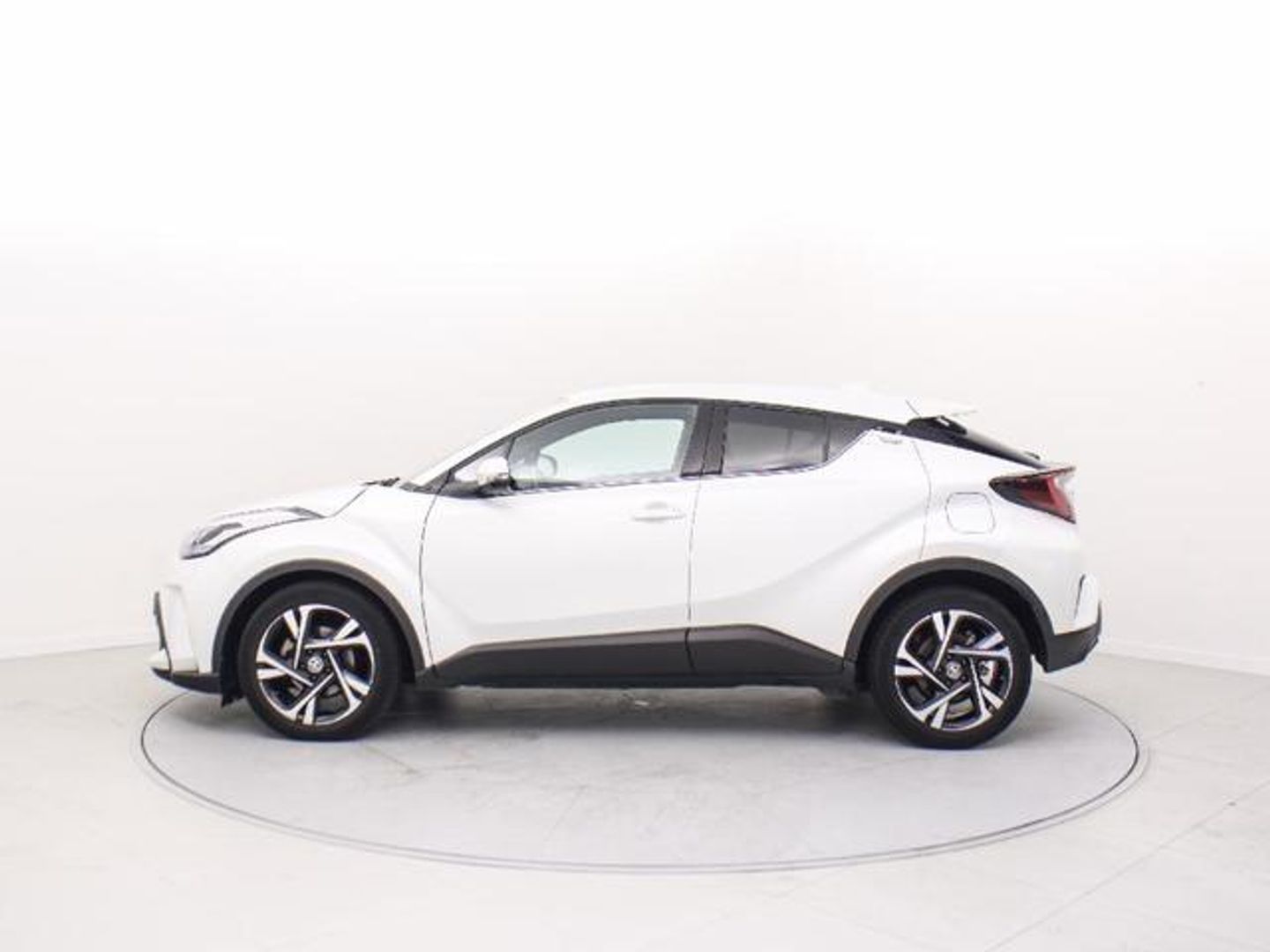 Toyota C-HR 1.8 125H Advance 90 kW (122 CV)