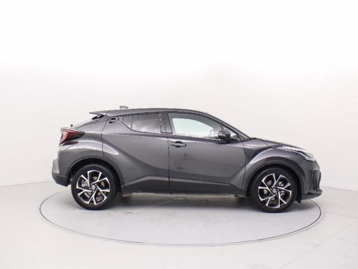 Toyota C-HR 1.8 125H Advance 90 kW (122 CV)