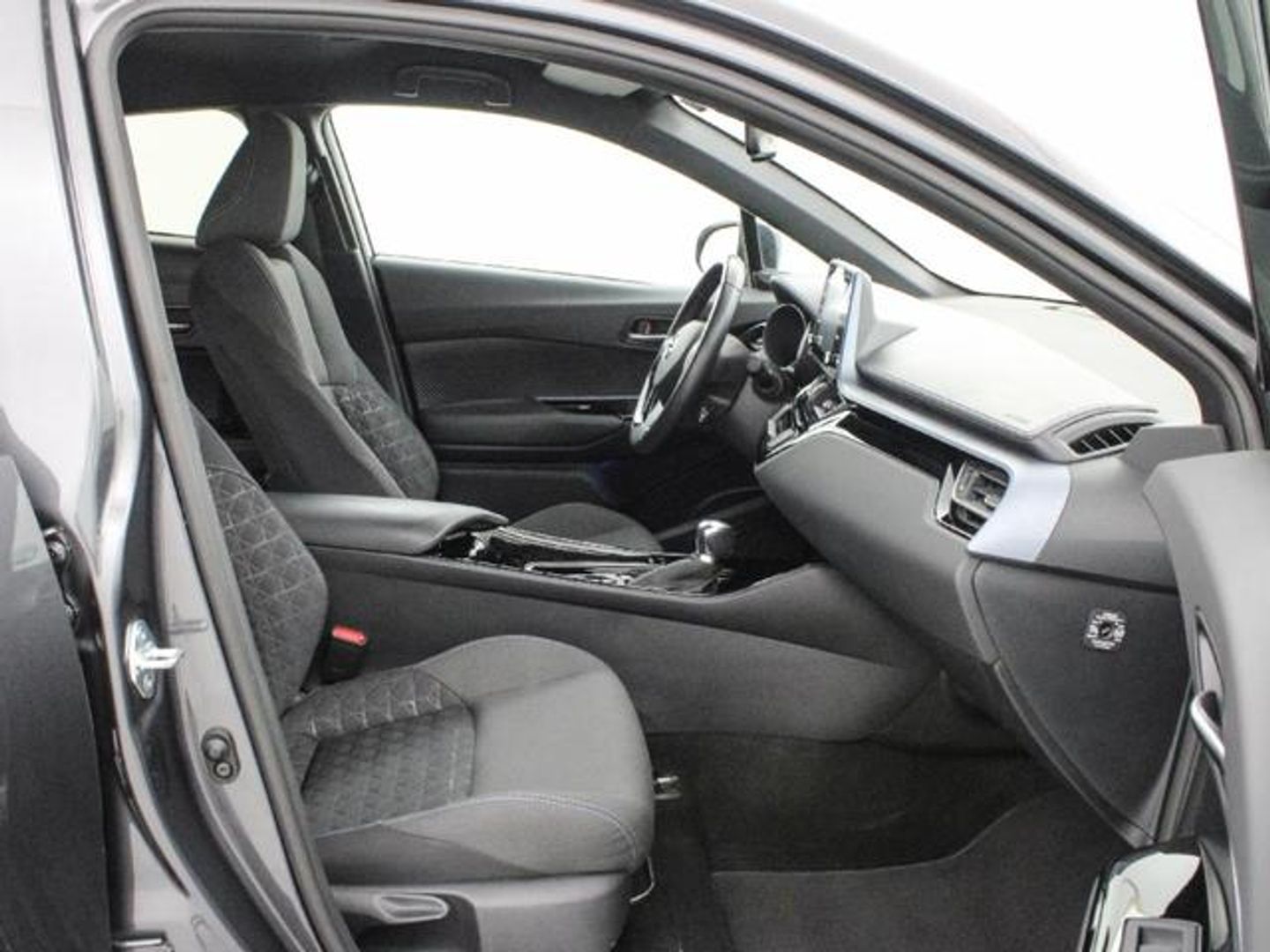Toyota C-HR 1.8 125H Advance 90 kW (122 CV)