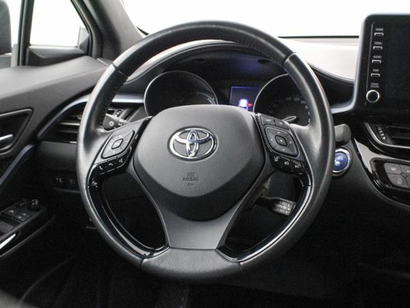 Toyota C-HR 1.8 125H Advance 90 kW (122 CV)