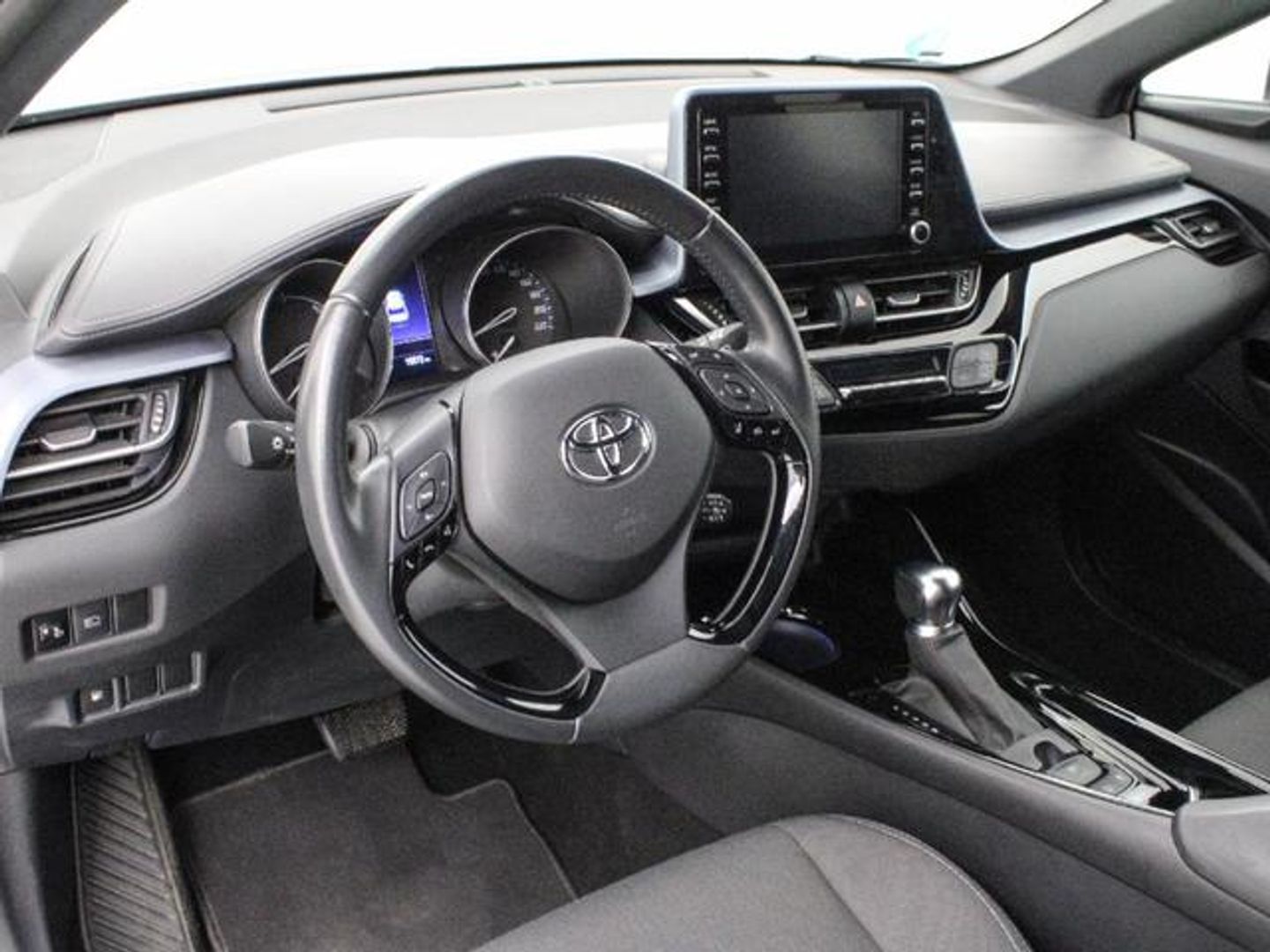 Toyota C-HR 1.8 125H Advance 90 kW (122 CV)