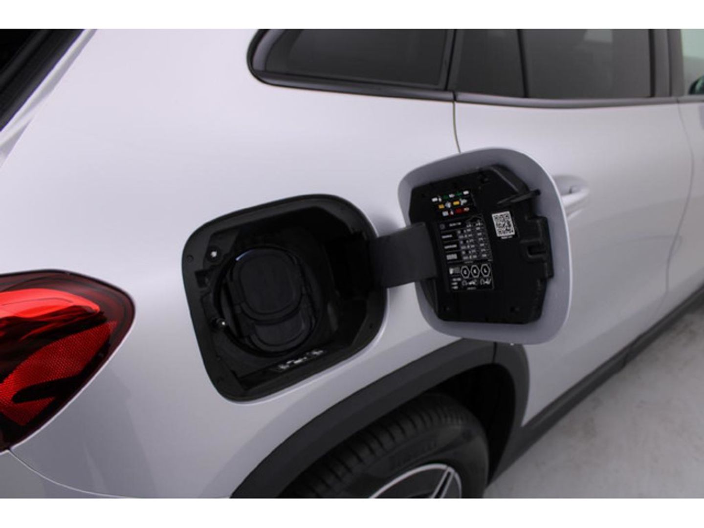Mercedes-Benz EQA 250+ 140 kW (190 CV)