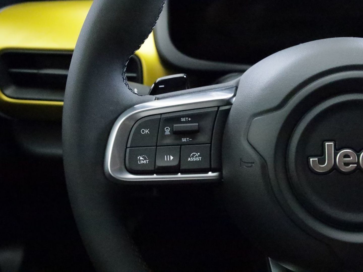 Jeep Avenger 1.2 eHybrid Summit 74 kW (100 CV)