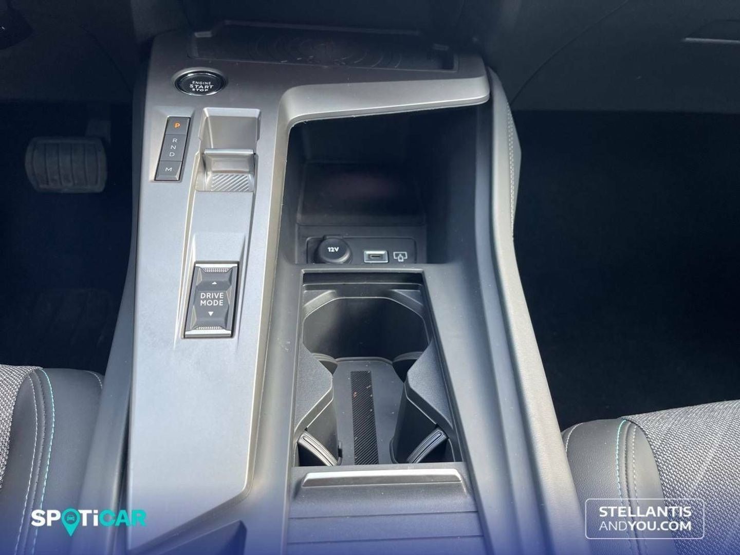 Peugeot 408 Puretech 130 Allure Pack EAT8 96 kW (130 CV)