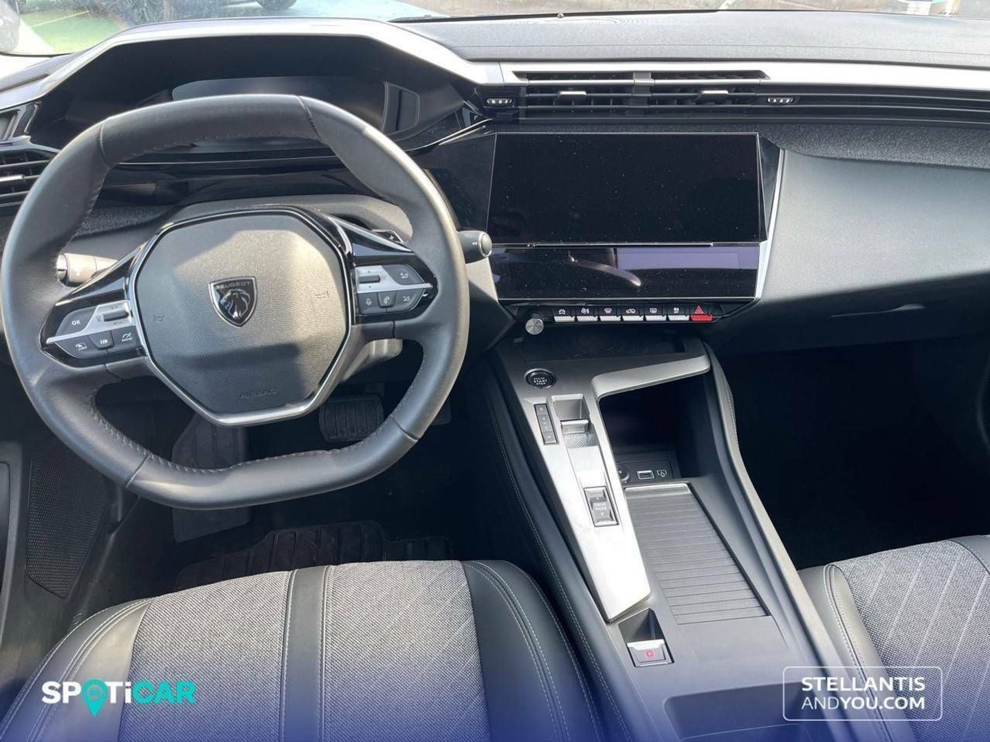 Peugeot 408 Puretech 130 Allure Pack EAT8 96 kW (130 CV)