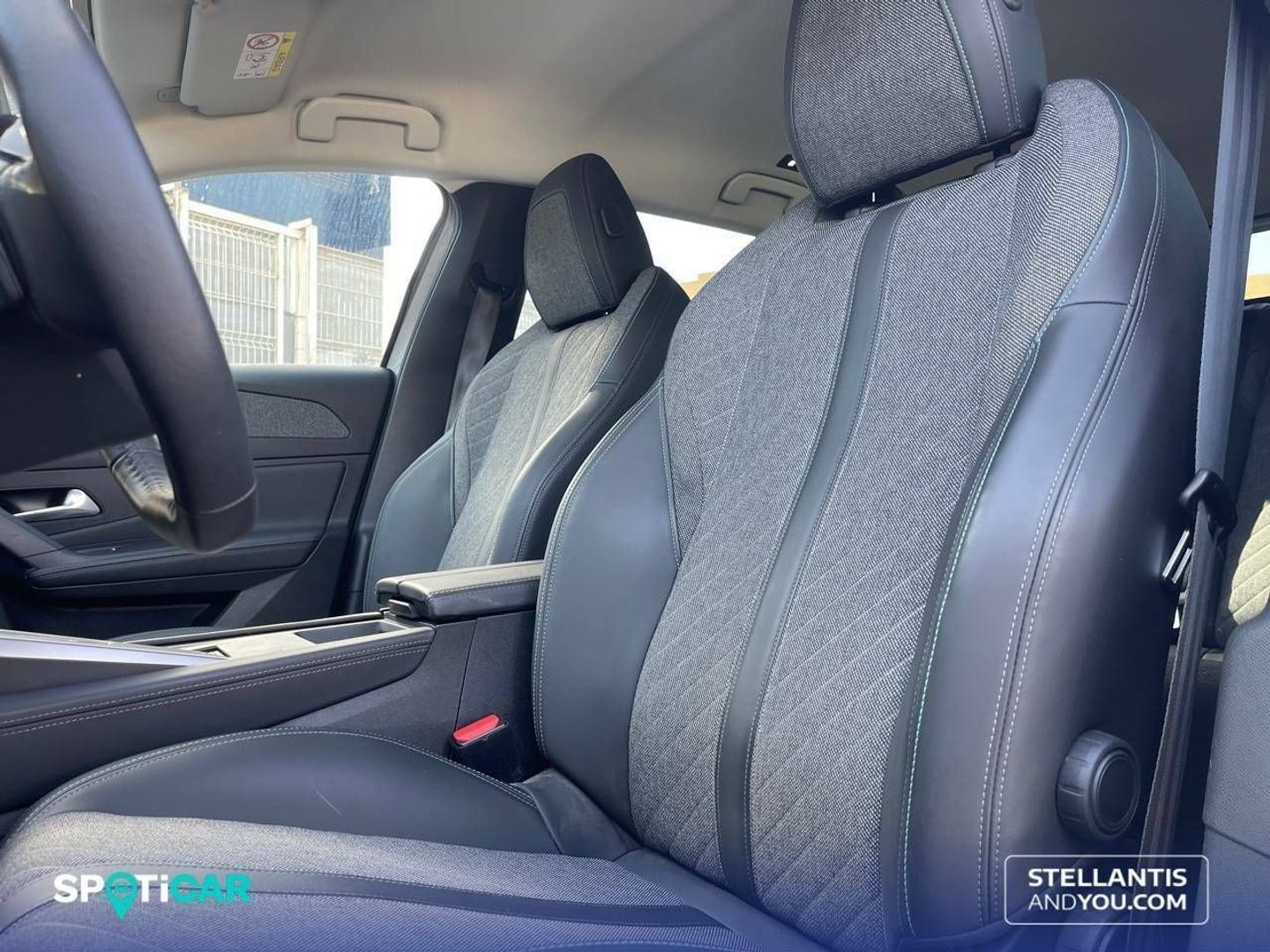 Peugeot 408 Puretech 130 Allure Pack EAT8 96 kW (130 CV)