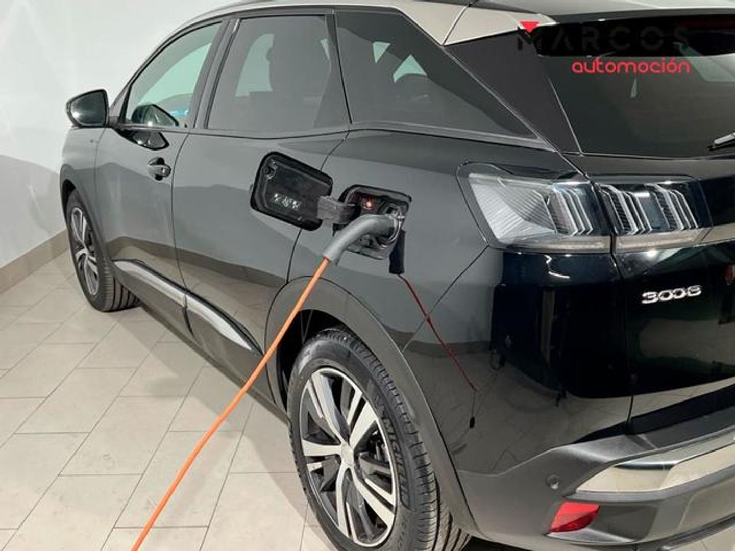 Peugeot 3008 Hybrid 225 Allure Pack e-EAT8 165 kW (225 CV)