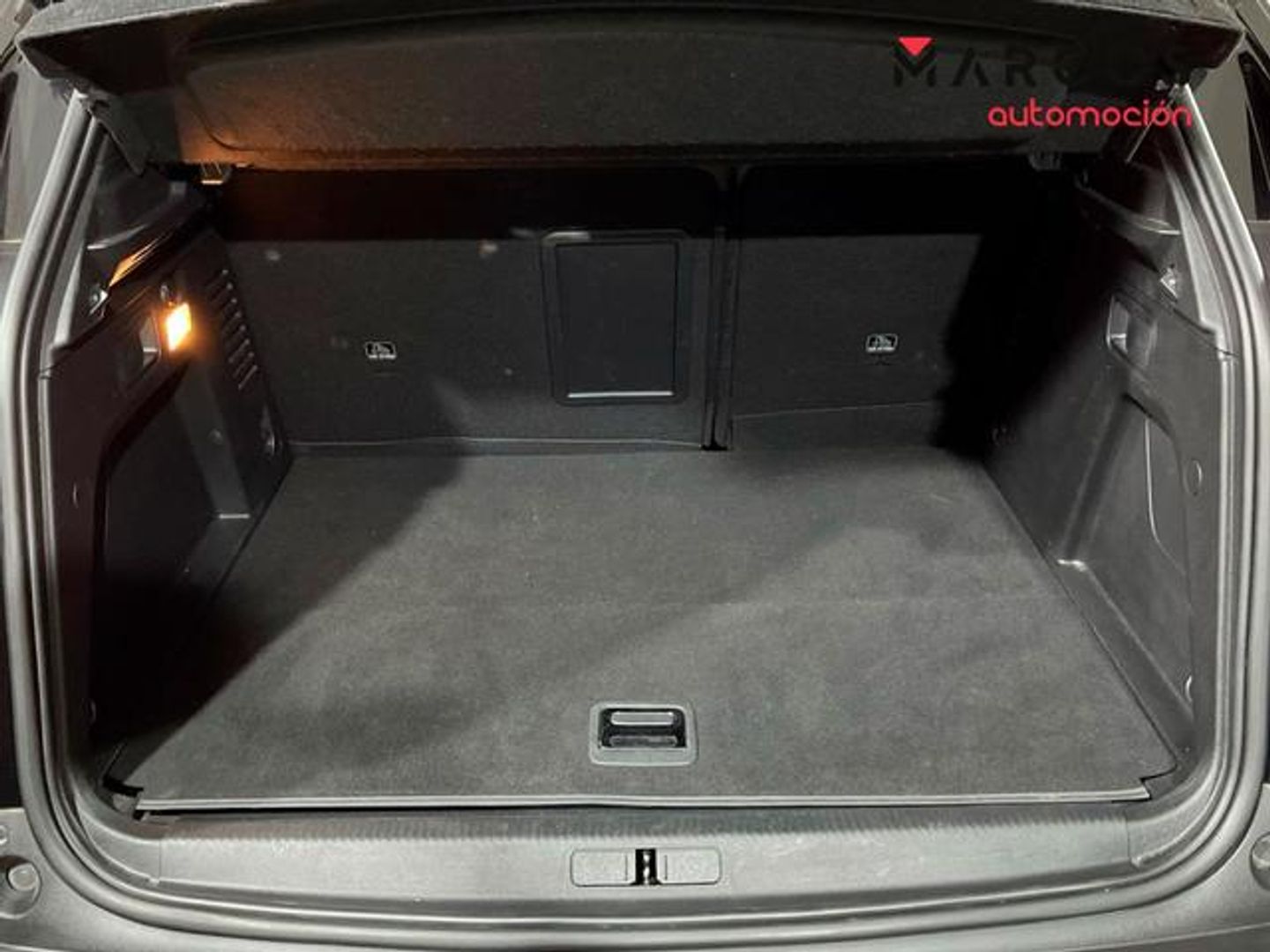 Peugeot 3008 Hybrid 225 Allure Pack e-EAT8 165 kW (225 CV)