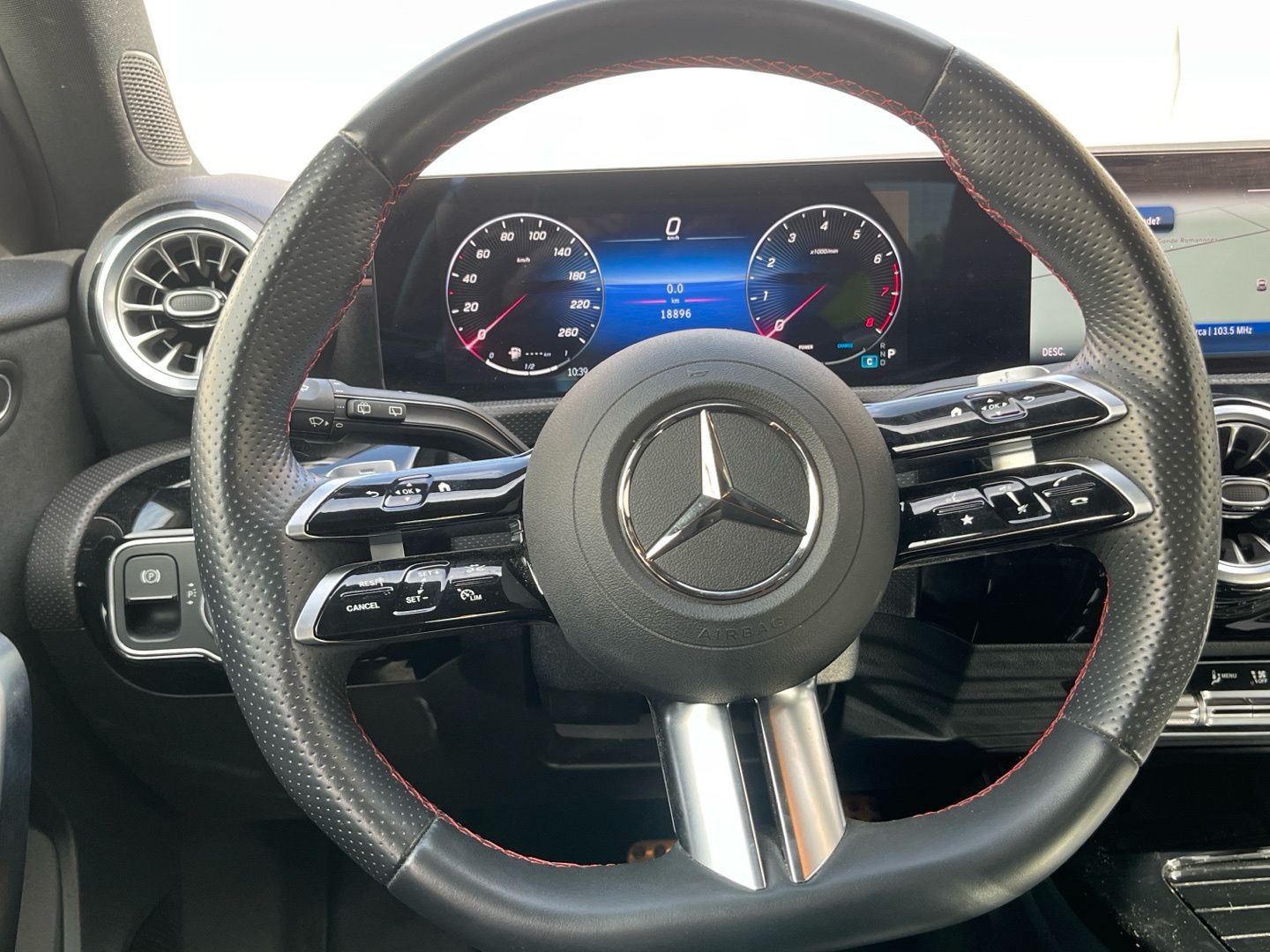 Mercedes-Benz Clase A 180 100 kW (136 CV)