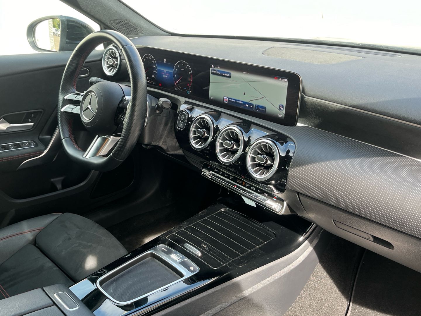 Mercedes-Benz Clase A 180 100 kW (136 CV)