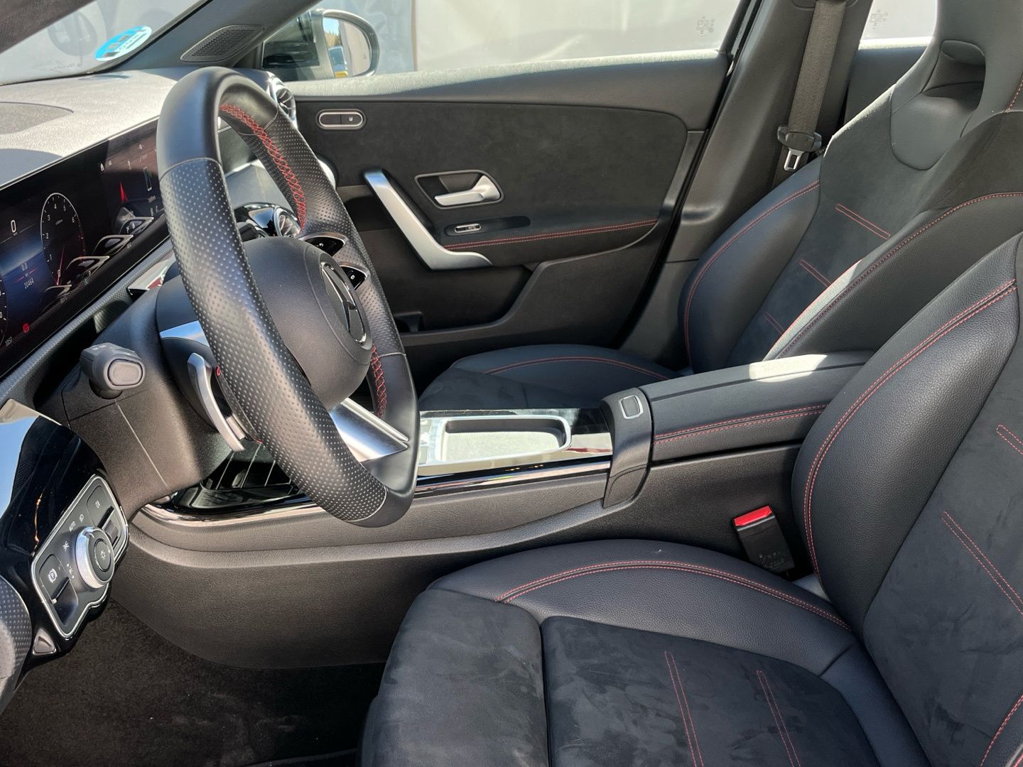 Mercedes-Benz Clase A 180 100 kW (136 CV)