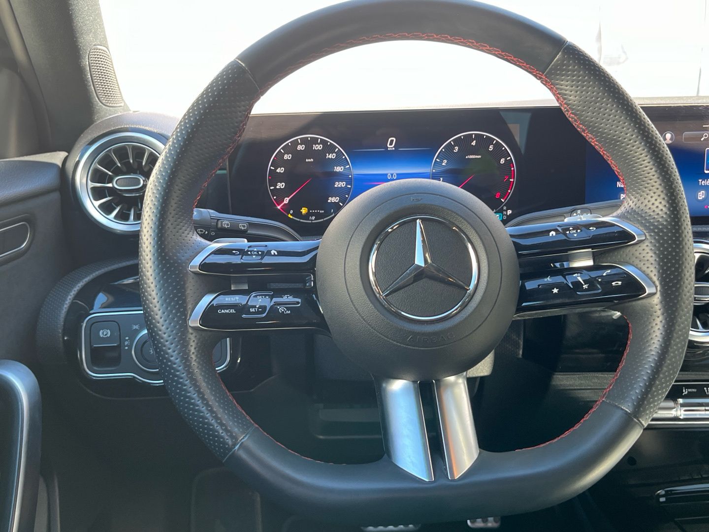 Mercedes-Benz Clase A 180 100 kW (136 CV)