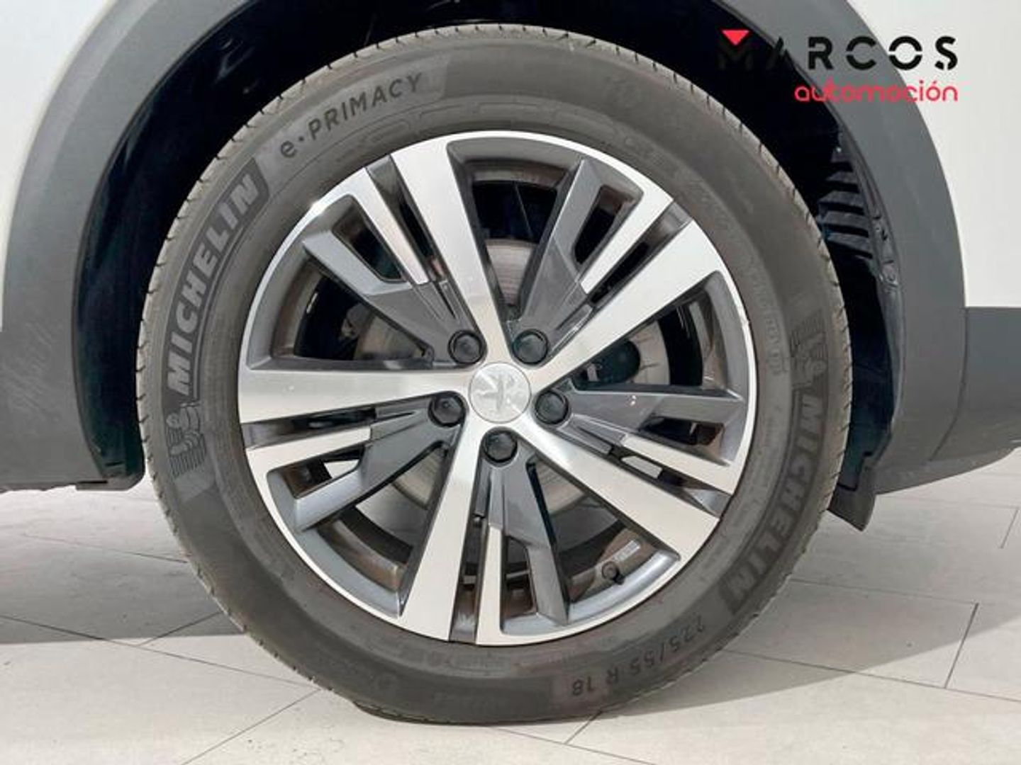 Peugeot 5008 Hybrid 1.2 Allure Pack eDCS6 100 kW (136 CV)