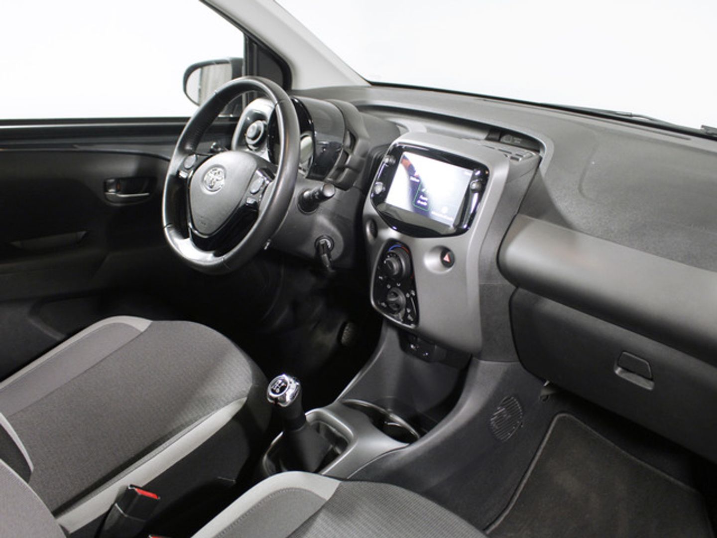 Toyota Aygo 1.0 70 x-play 53 kW (72 CV)