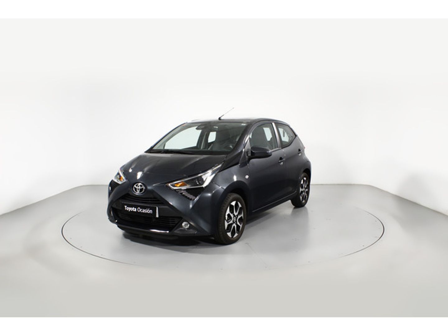 Toyota Aygo 1.0 70 x-play 53 kW (72 CV)