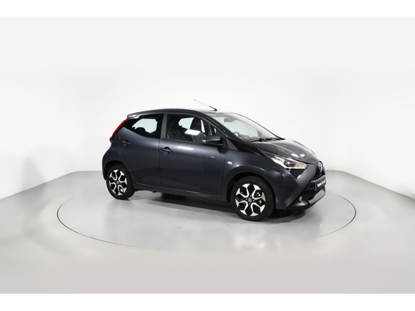 Toyota Aygo 1.0 70 x-play 53 kW (72 CV)