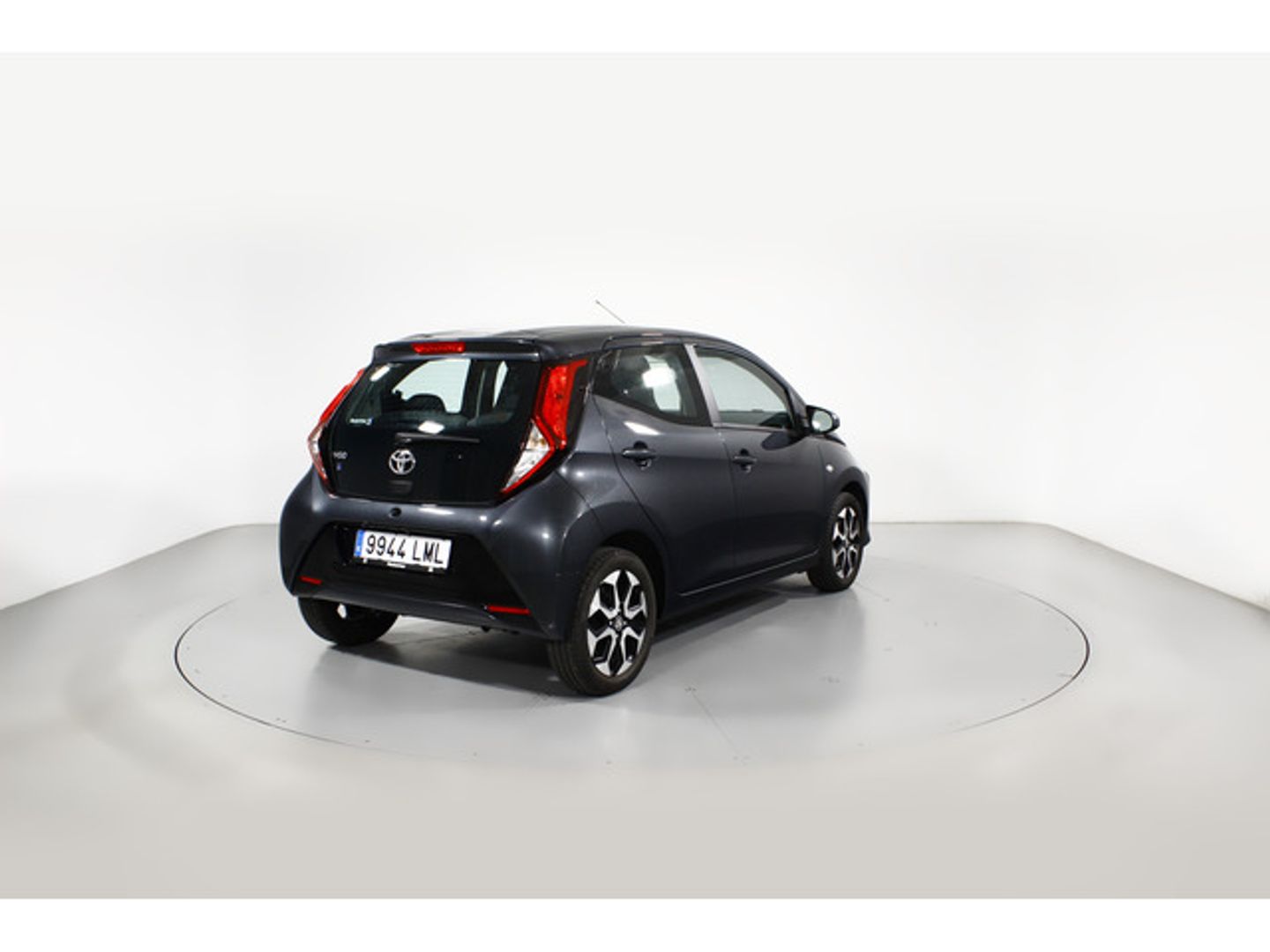 Toyota Aygo 1.0 70 x-play 53 kW (72 CV)