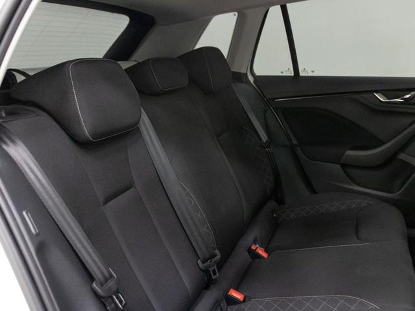 Skoda Kamiq 1.0 TSI Ambition DSG 81 kW (110 CV)