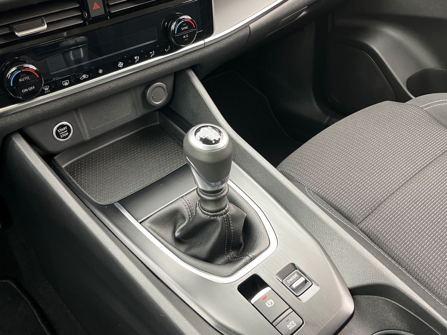 Nissan Qashqai DIG-T 140 mHEV Acenta 4x2 103 kW (140 CV)